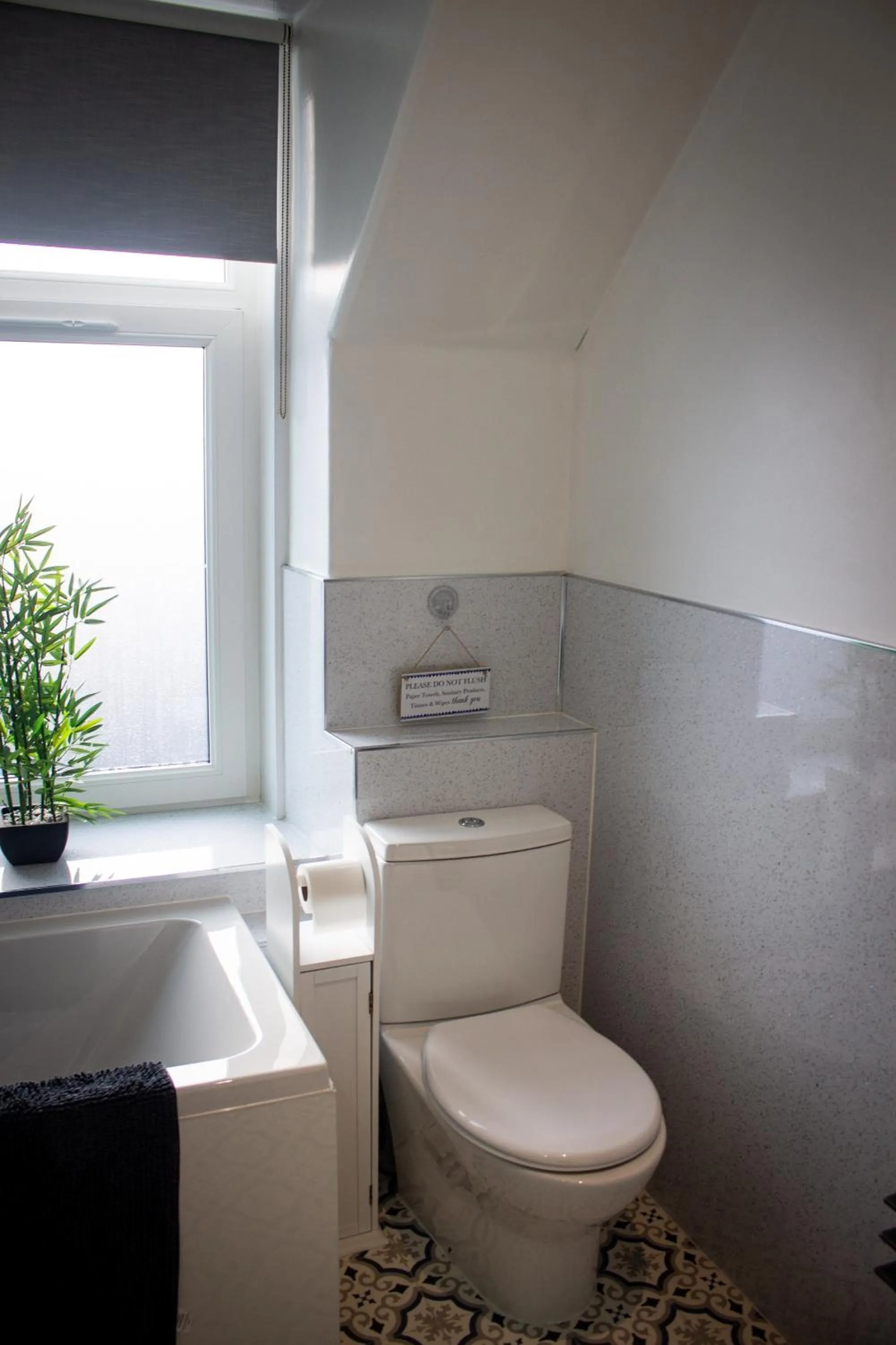 Bathroom in Kintrae B&B