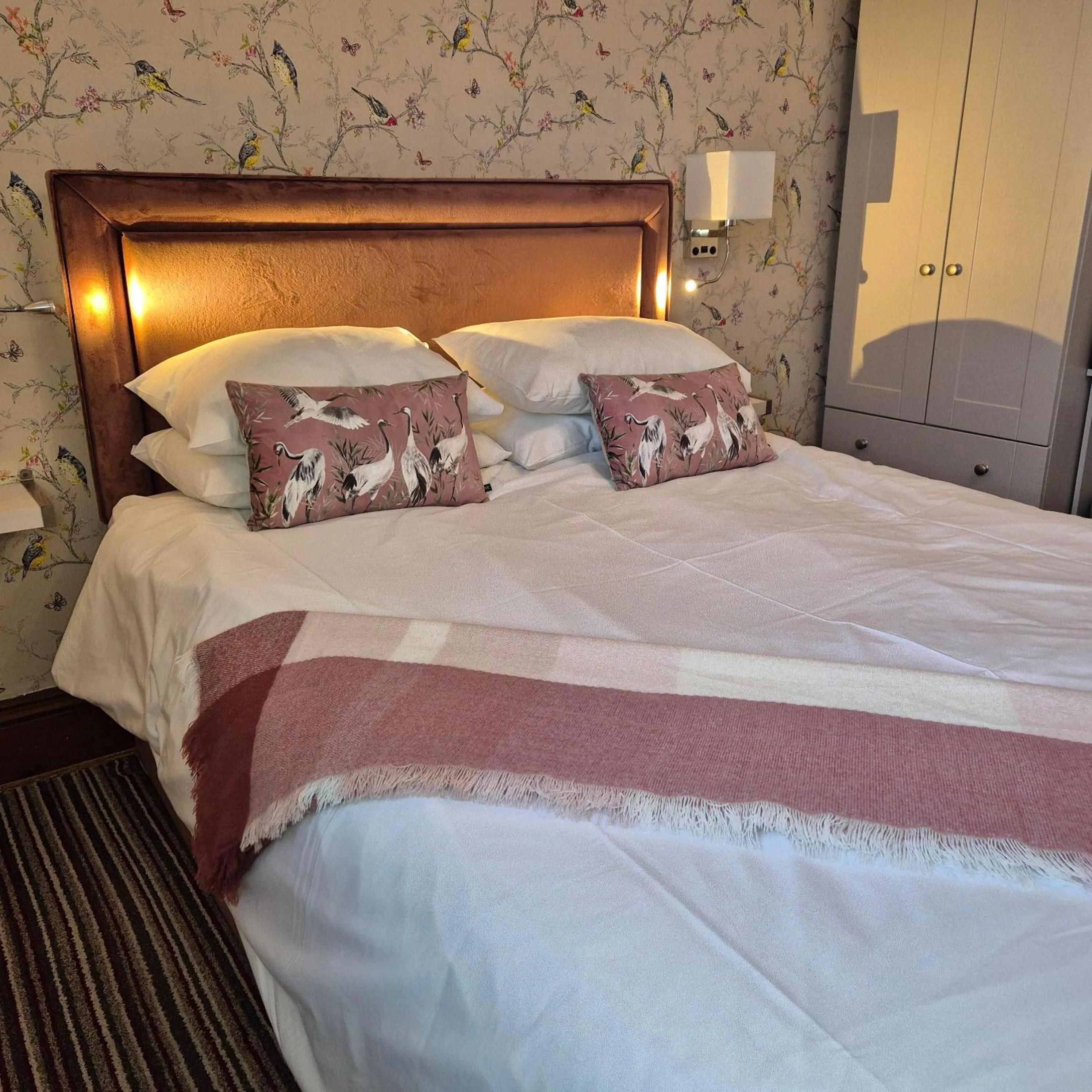 Bedroom, Bed in Kintrae B&B