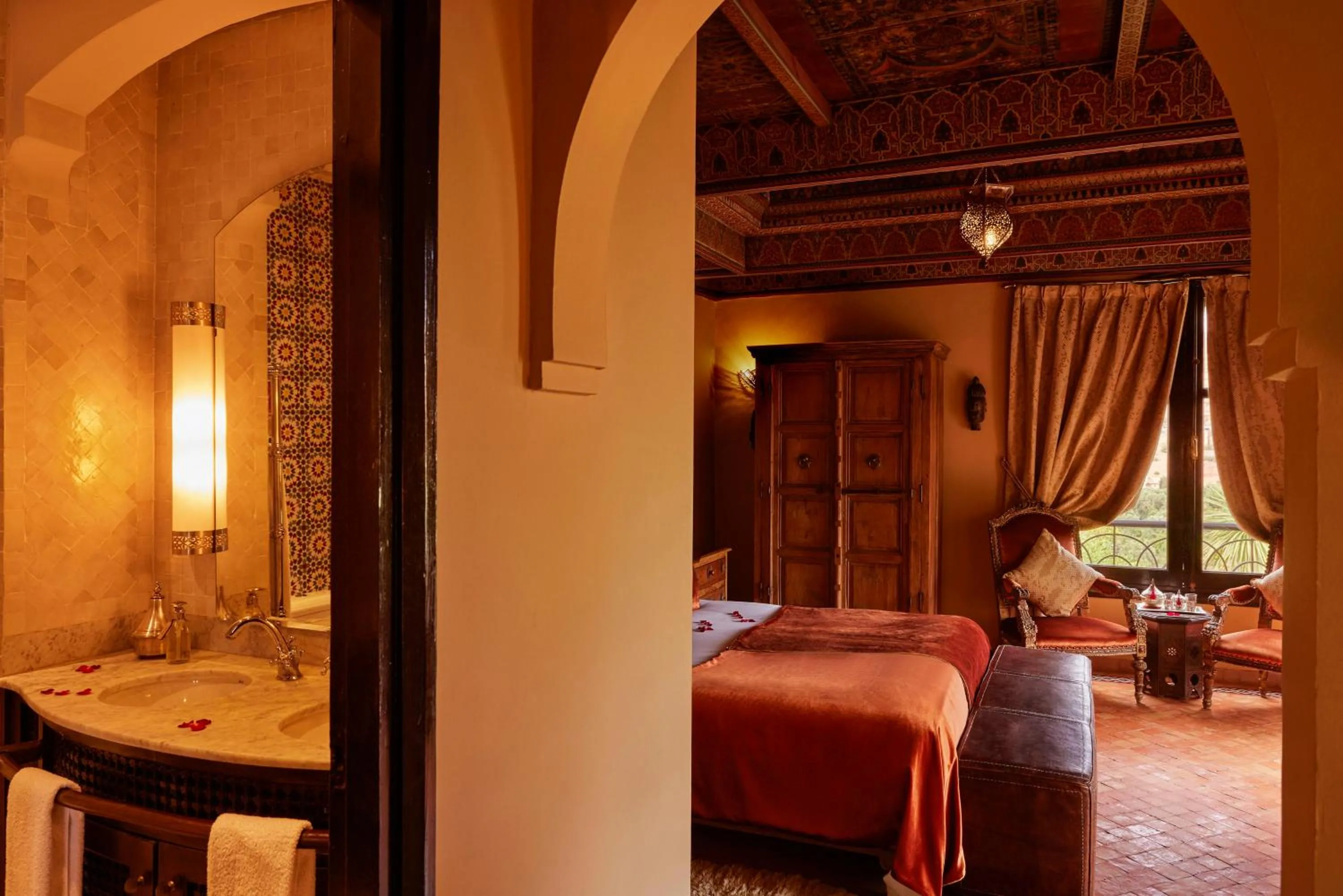 Bed in Kasbah Tamadot - Sir Richard Branson's Moroccan Retreat