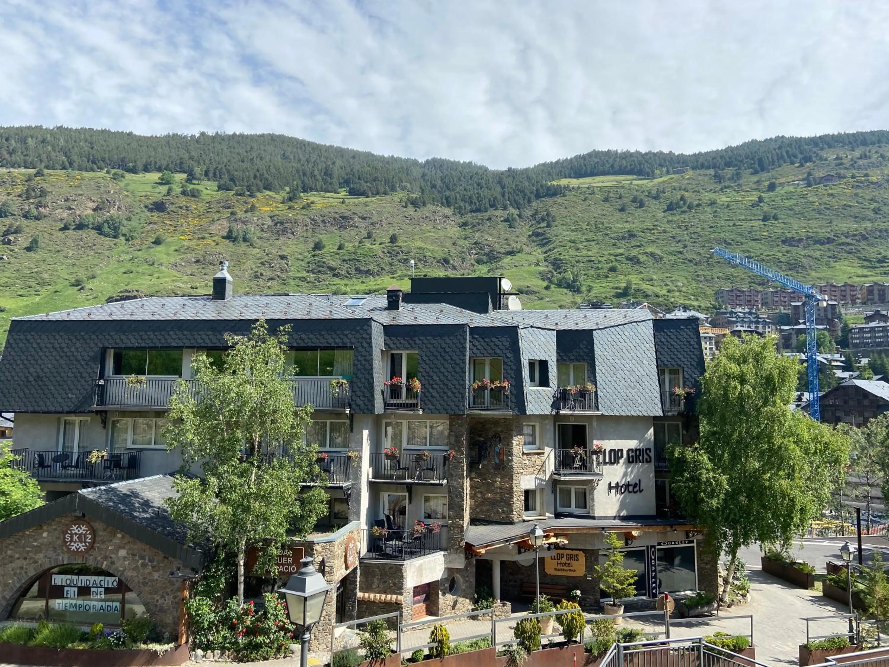 Property building in Hotel & SPA Llop Gris