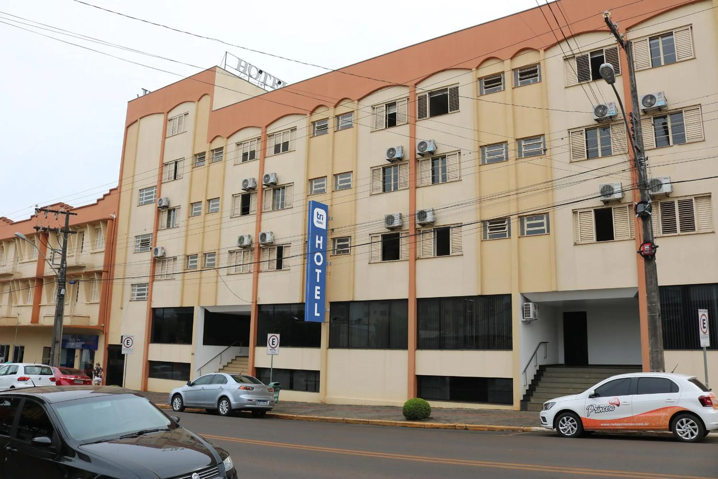 Property building in Tri Hotel Xanxerê