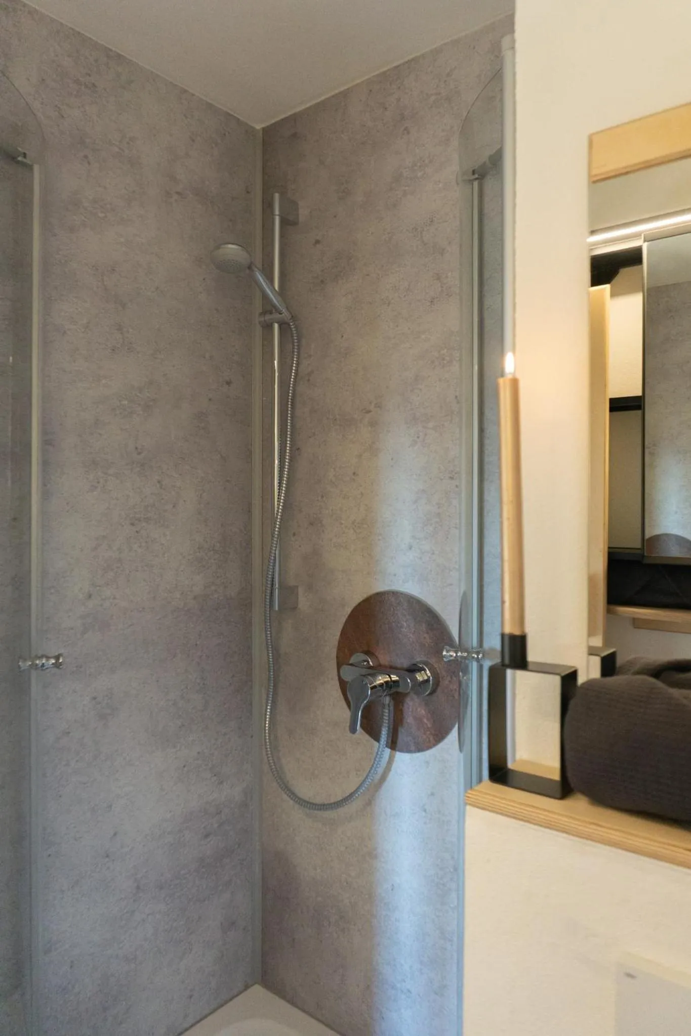 Bathroom in Hofgut Langenborn Wohnen auf Zeit möblierte Apartments Aschaffenburg Alzenau Frankfurt