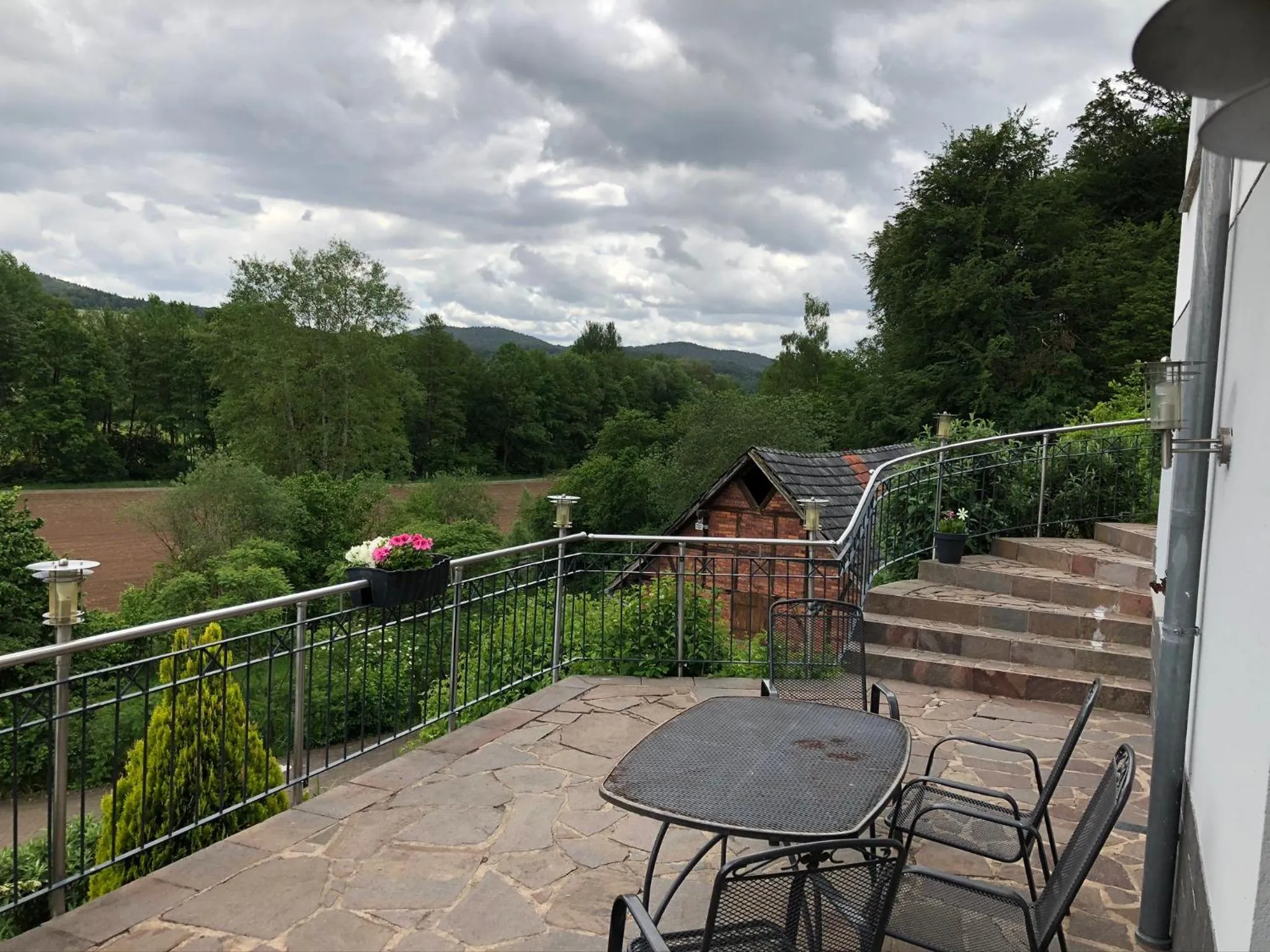 Balcony/Terrace in Hofgut Langenborn Wohnen auf Zeit möblierte Apartments Aschaffenburg Alzenau Frankfurt