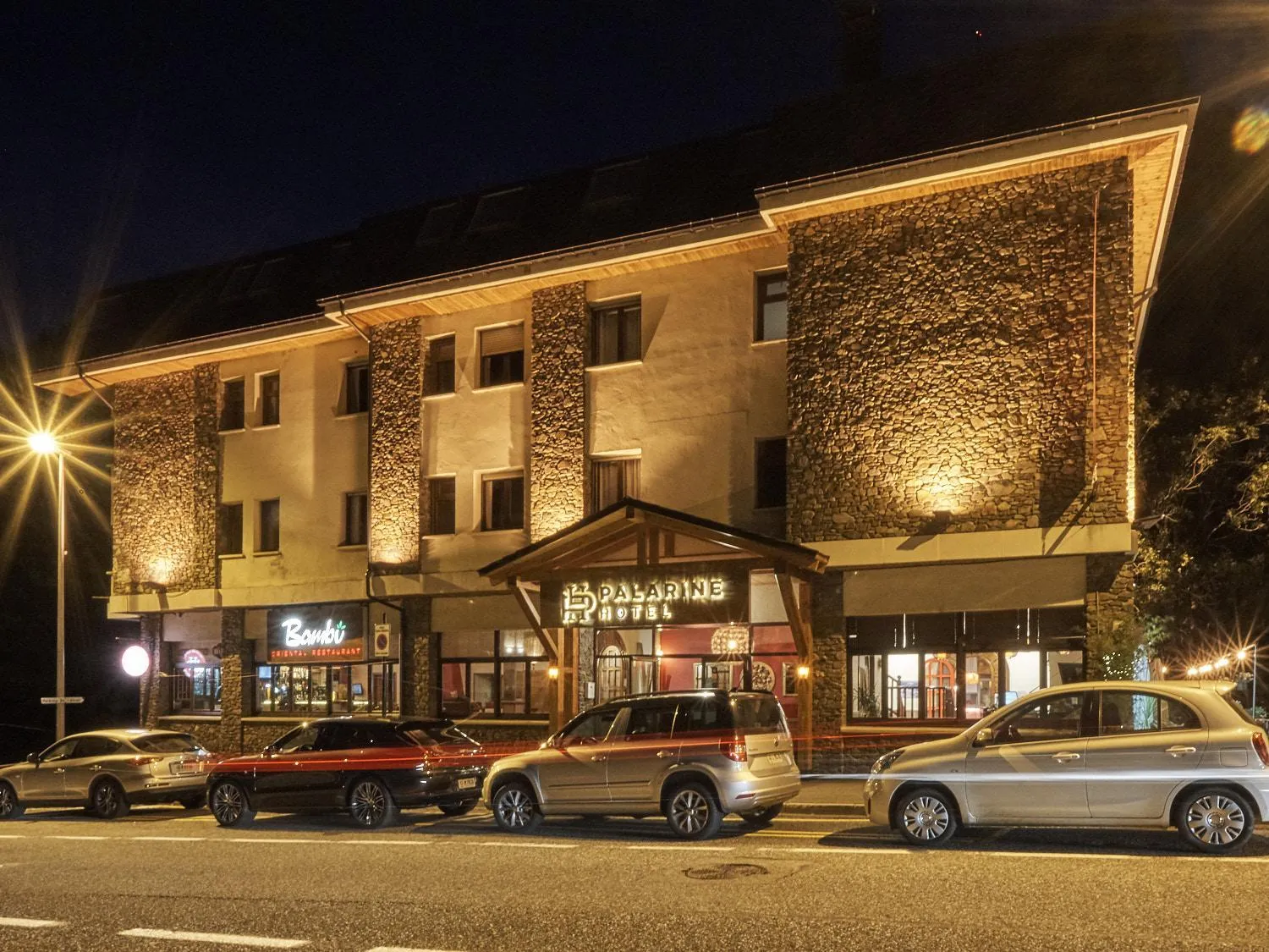 Facade/entrance in Hotel Palarine