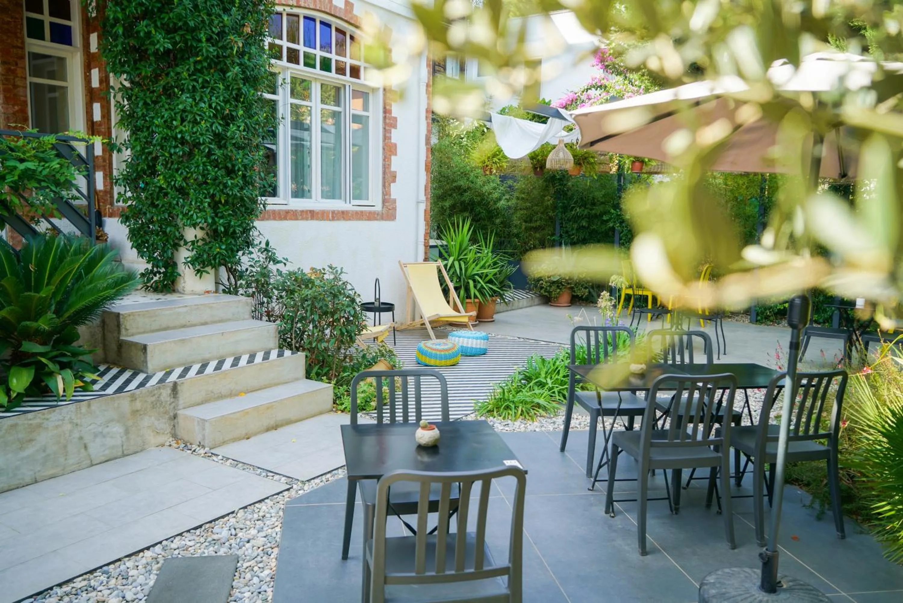 Restaurant/places to eat in Serguzest Otel