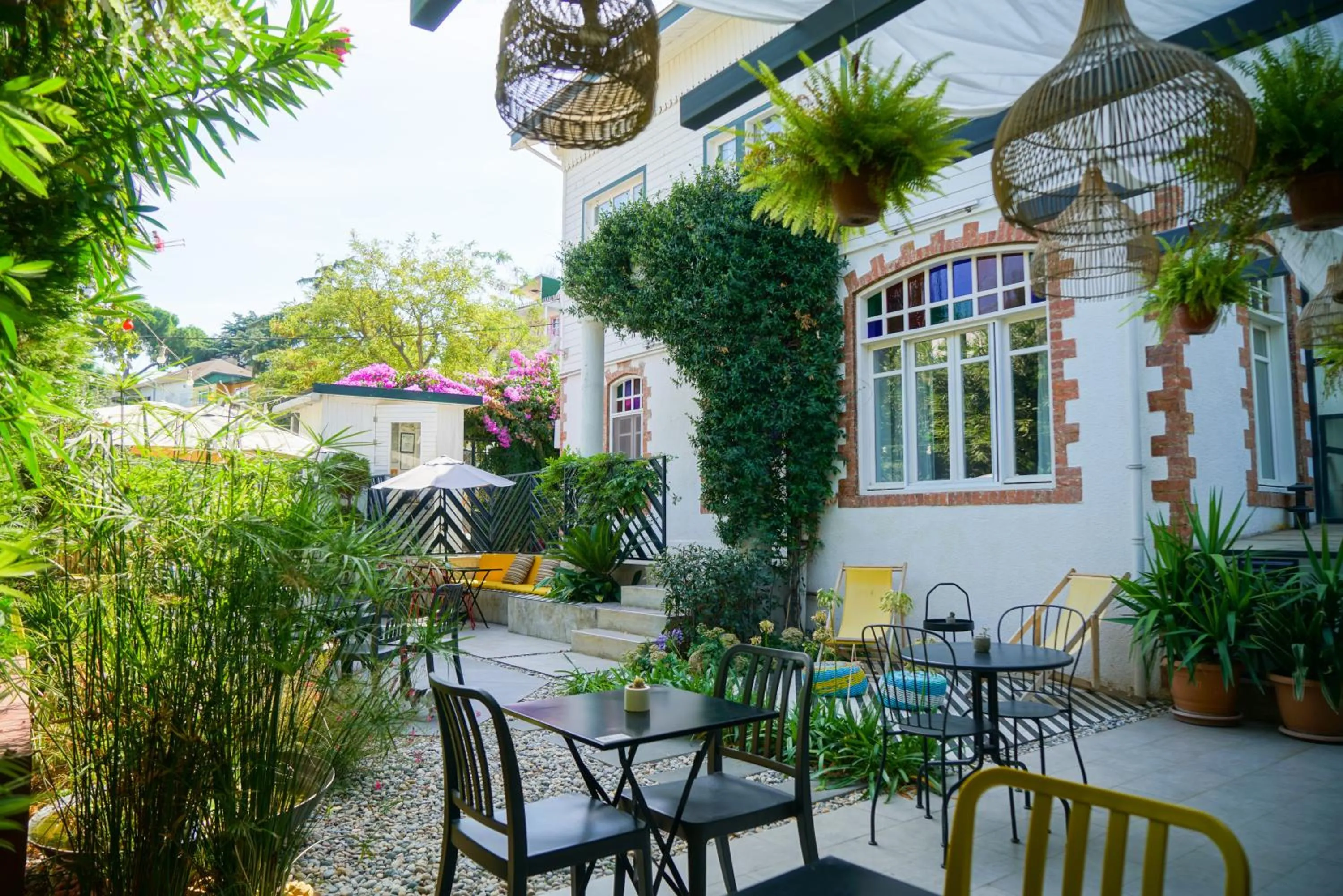 Property building in Serguzest Otel