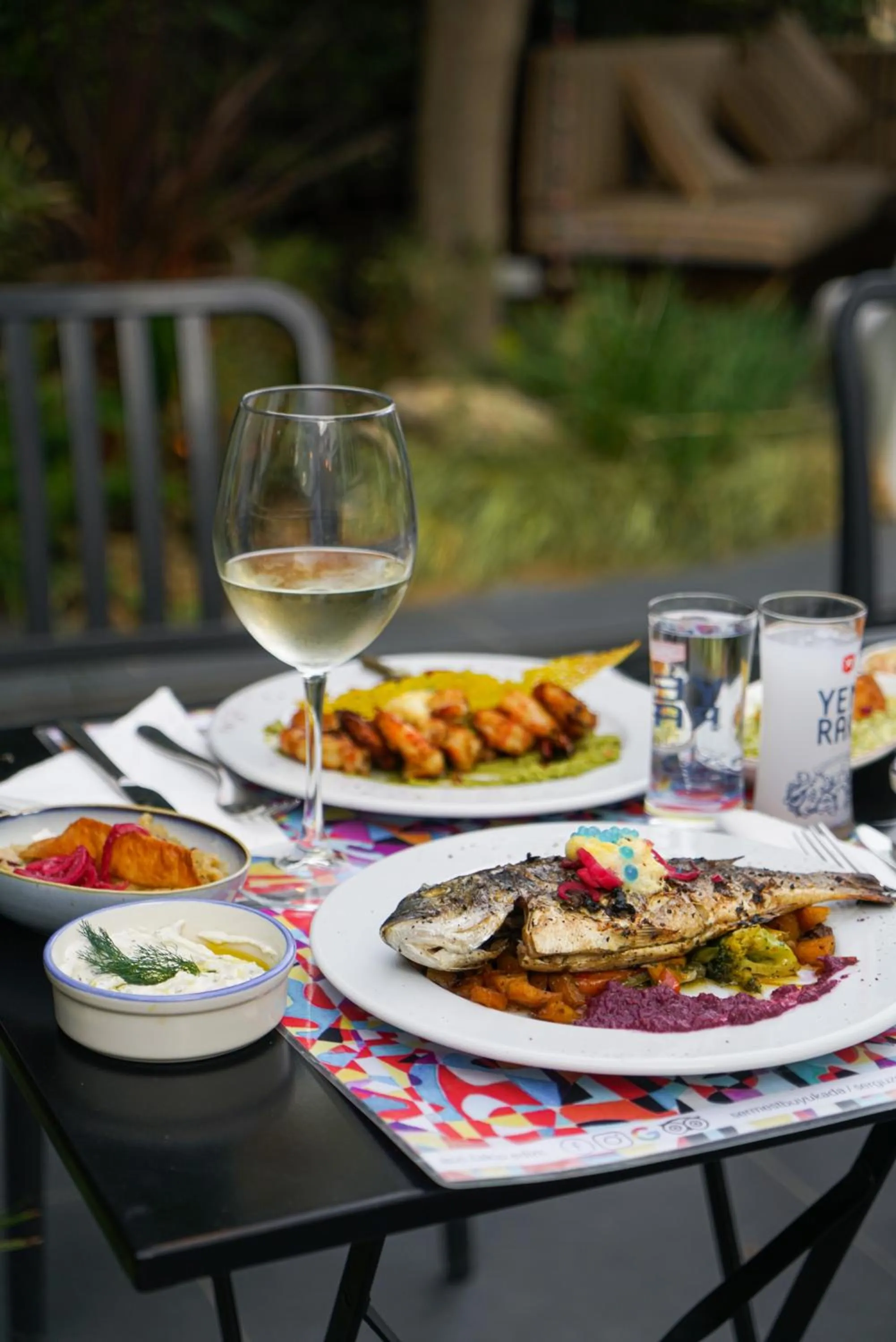 Restaurant/places to eat in Serguzest Otel