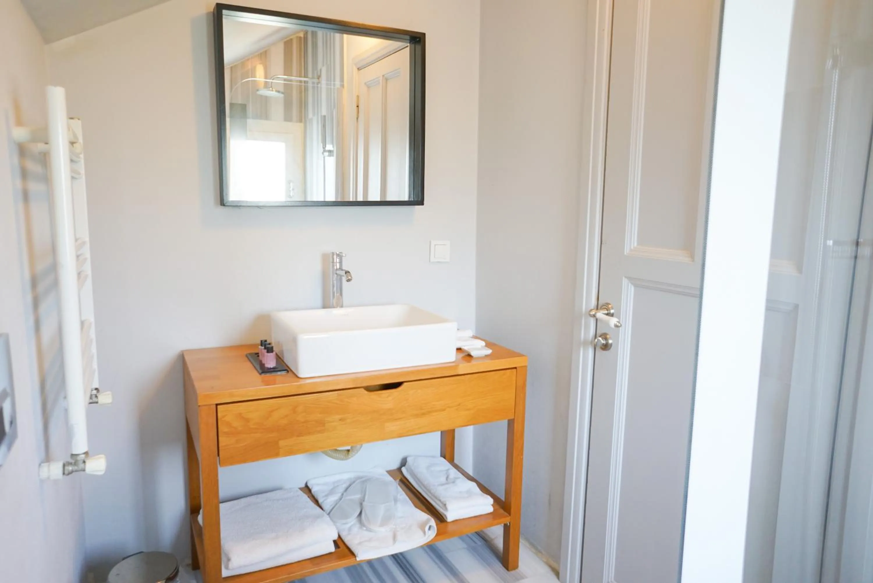 Bed in Serguzest Otel