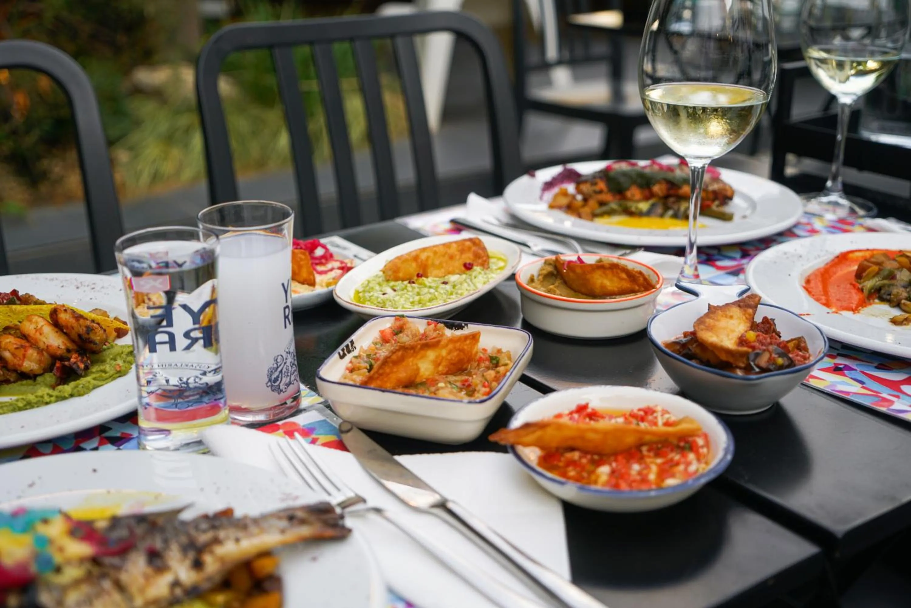 Restaurant/places to eat in Serguzest Otel