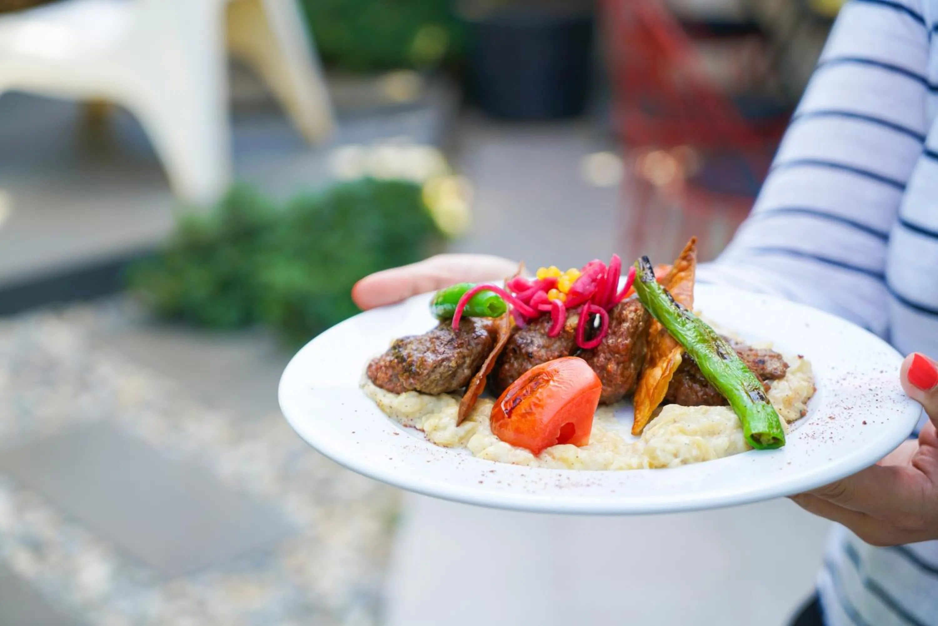 Restaurant/places to eat in Serguzest Otel