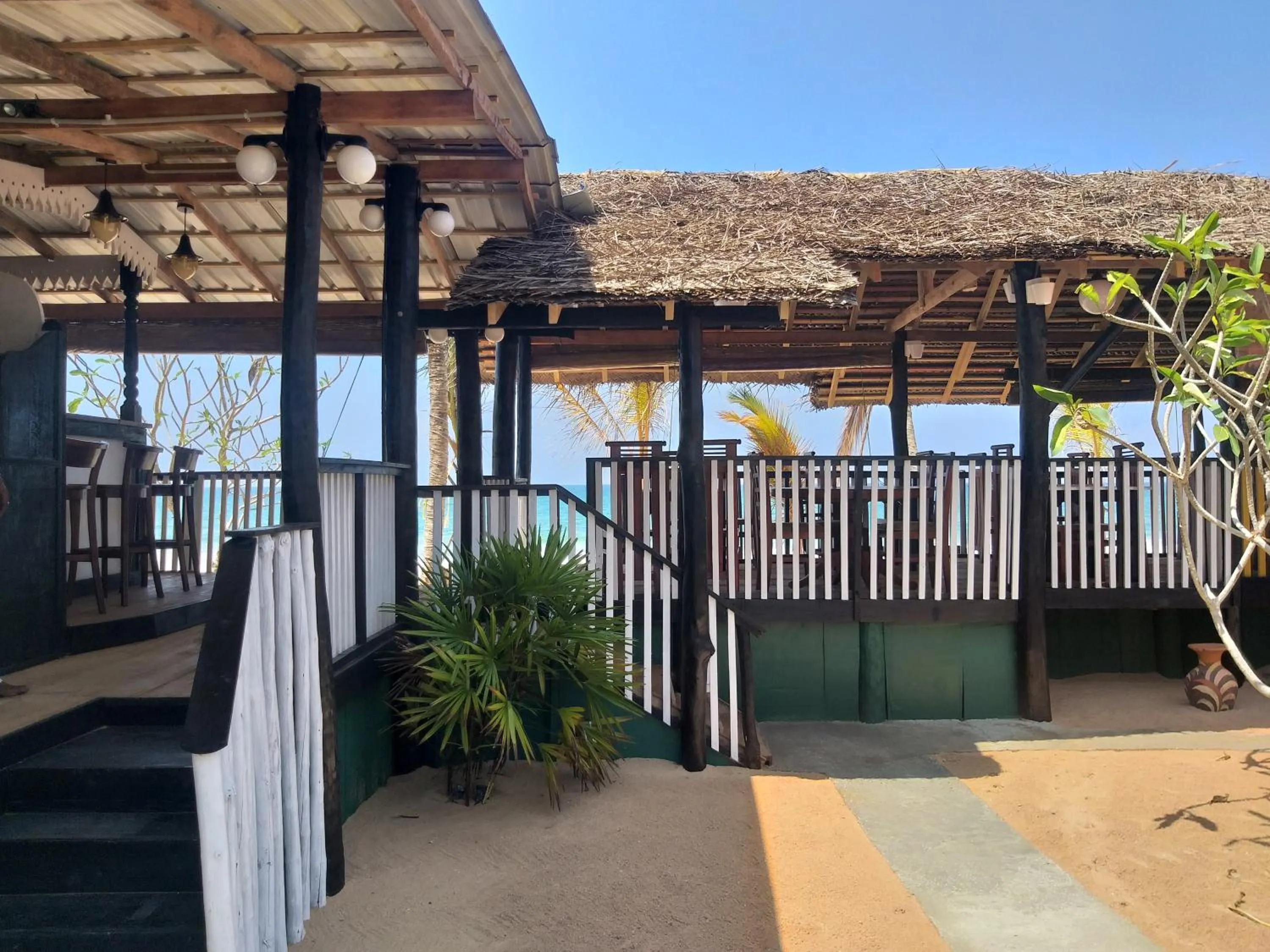 Facade/entrance in Janus Paradise Rest