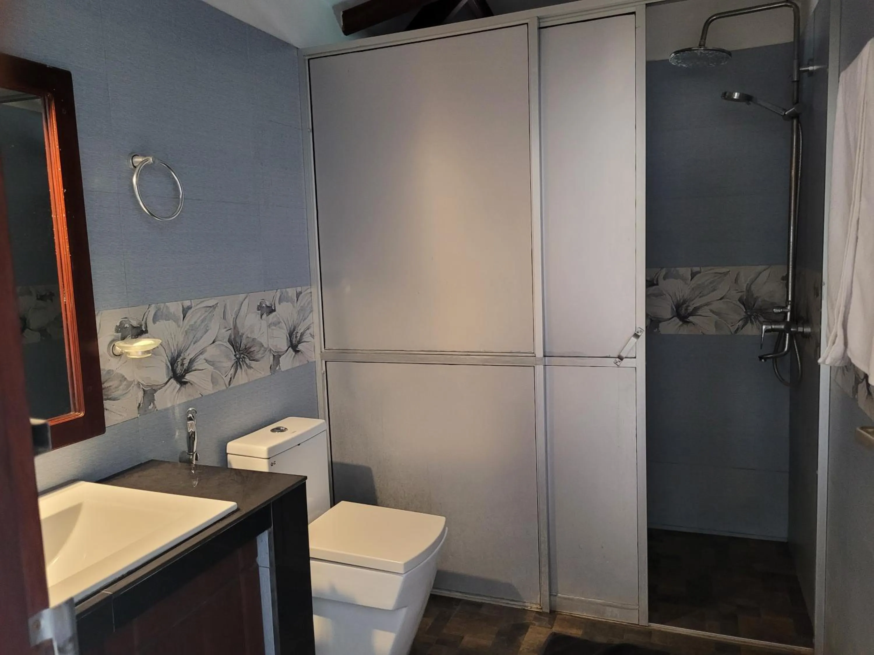 Bathroom in Janus Paradise Rest