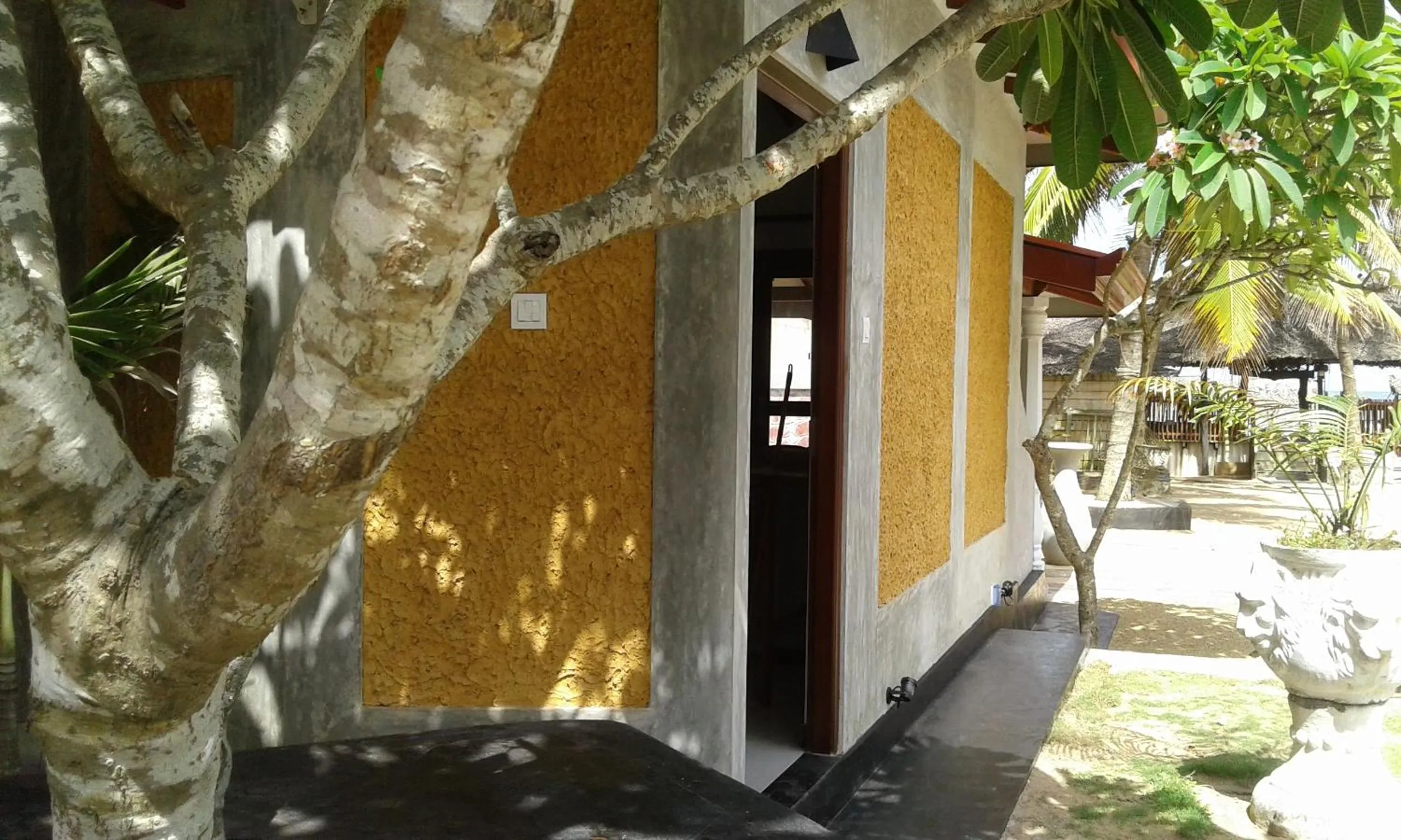 Property building in Janus Paradise Rest