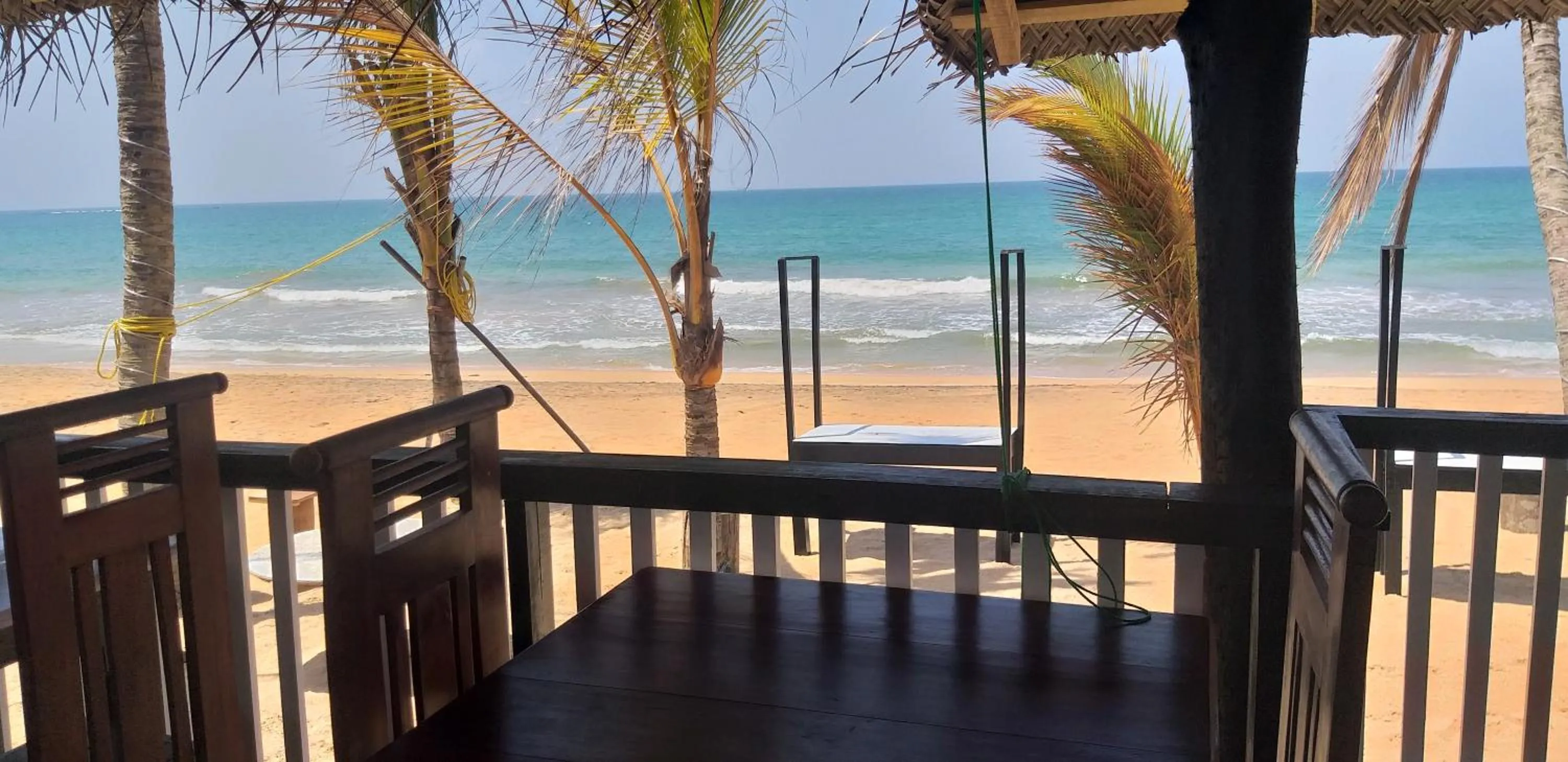 Restaurant/places to eat in Janus Paradise Rest