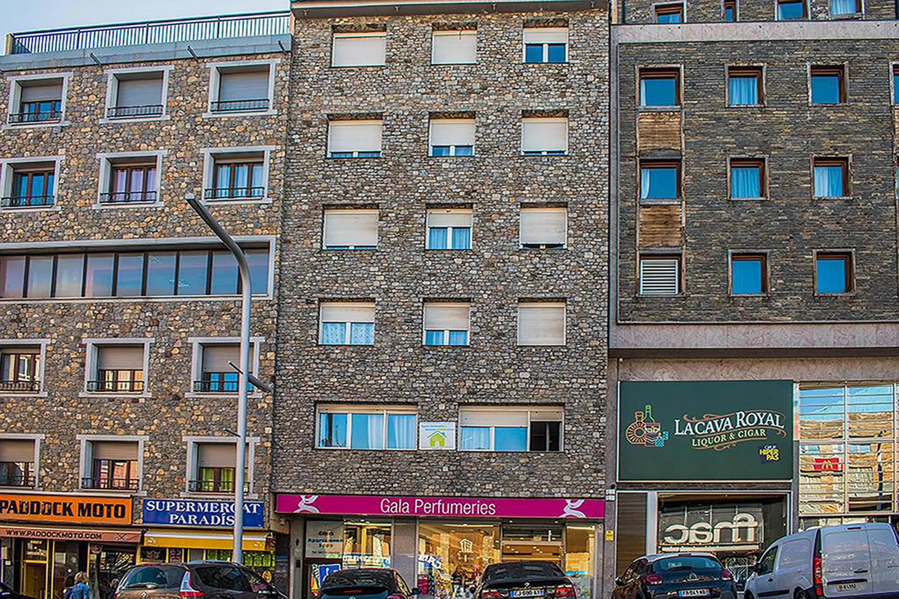 Property building in Estudis Turístics Cims Pas 3000