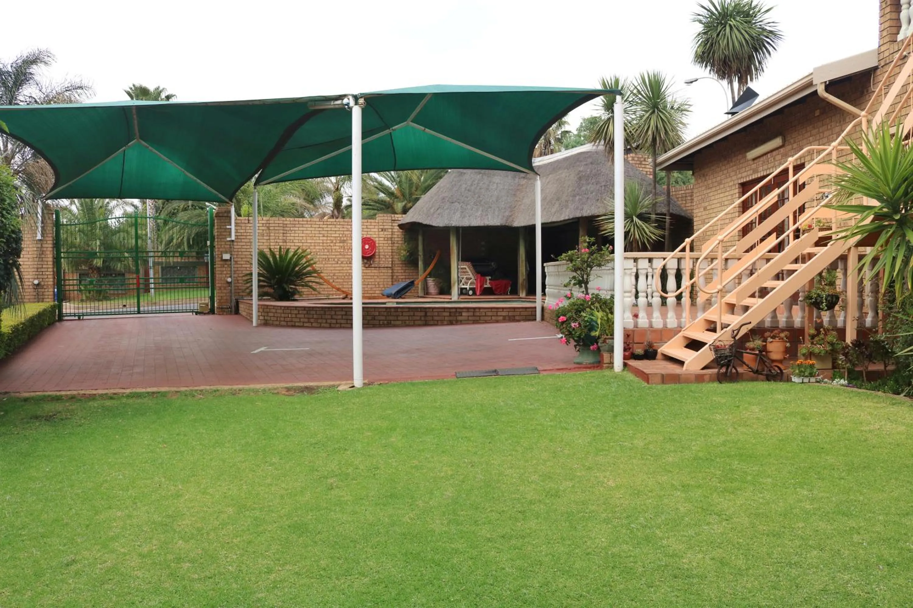 BBQ facilities in Kairos Home