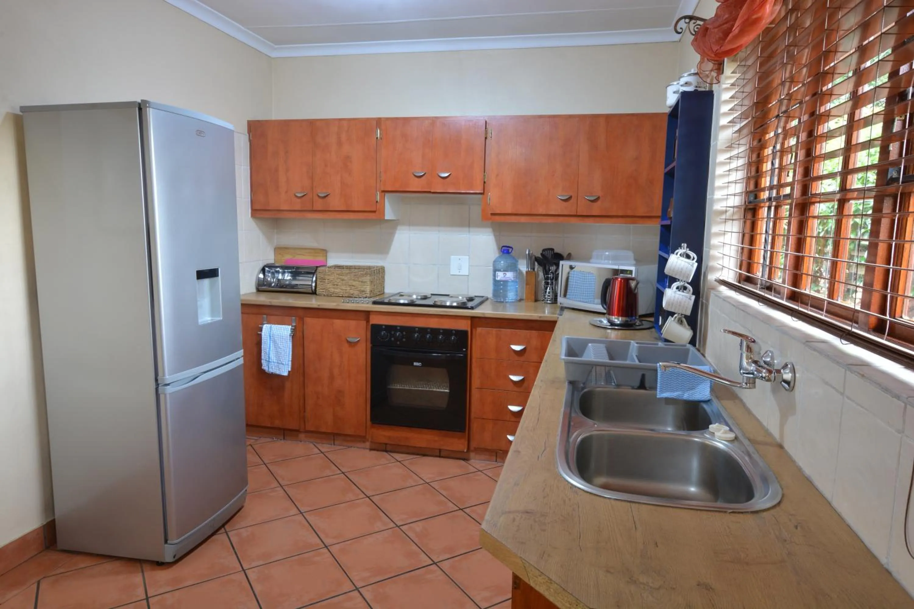 microwave in Kairos Home