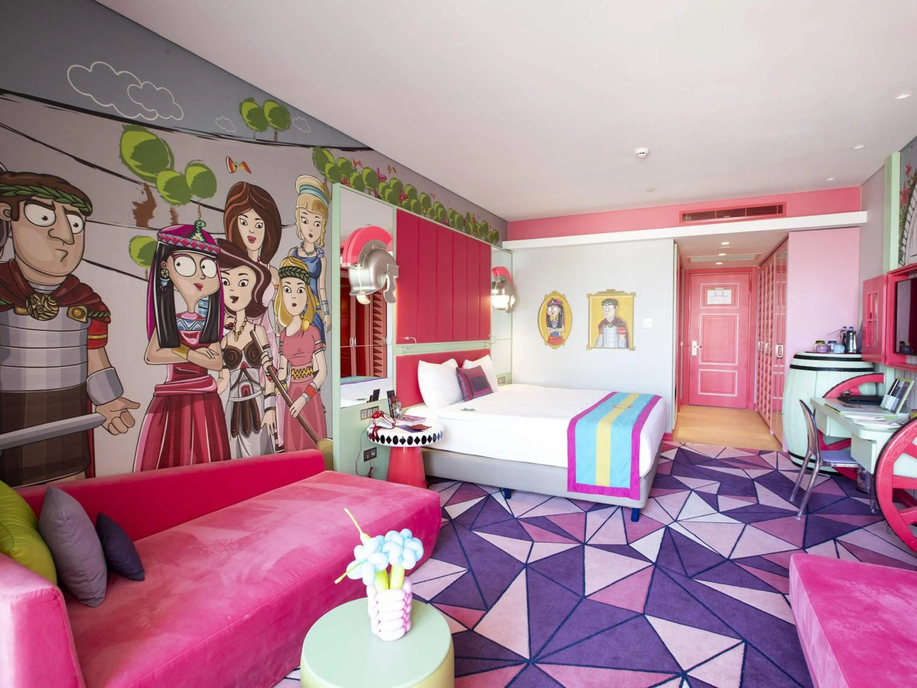 Bedroom, Bed in The Land Of Legends Kingdom Hotel - All-in Concept