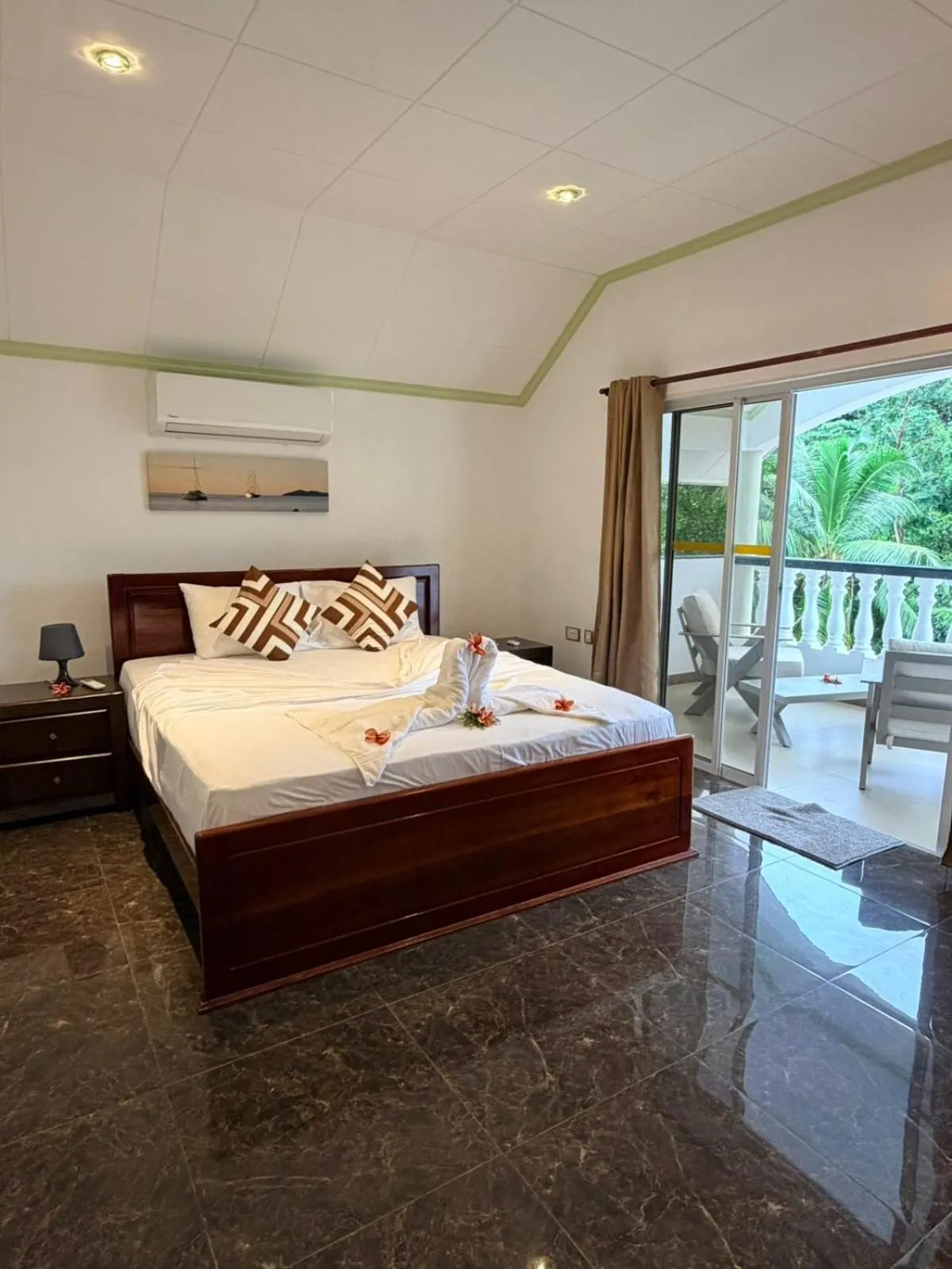 Bed in Wyn Villa