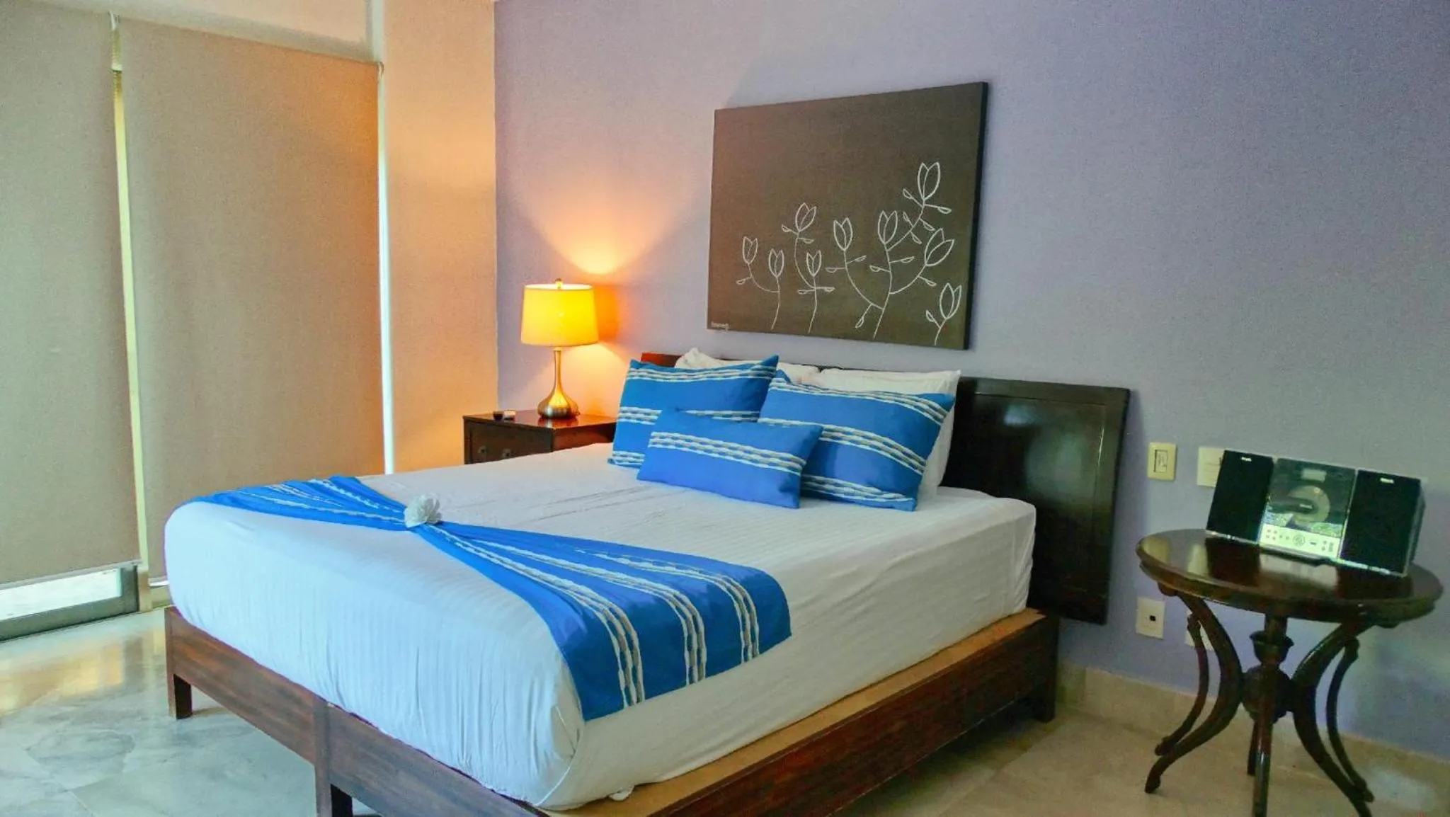 Bed in Luxurious & Central Condo In Playa Steps From The Beach
