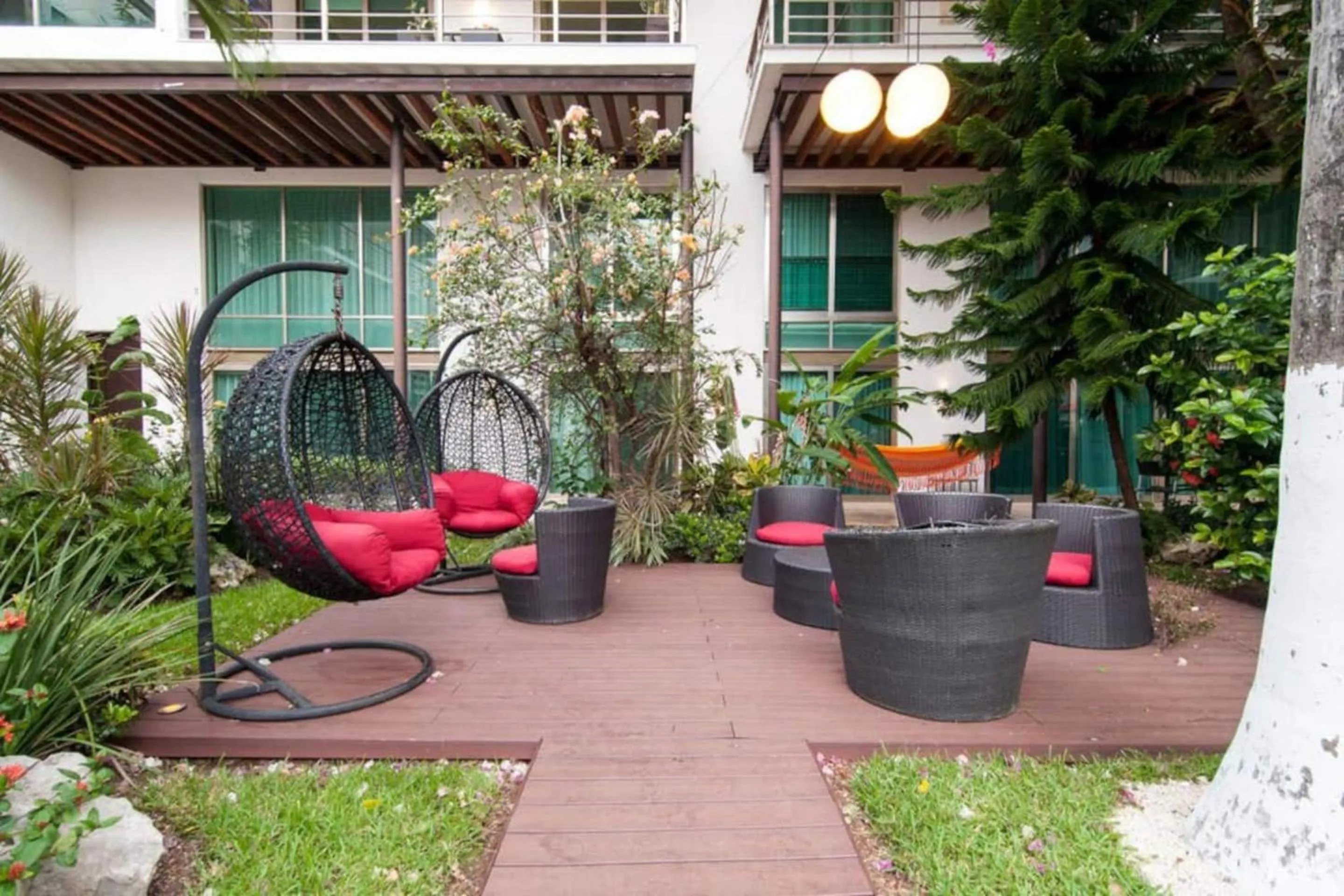 Seating area in Luxurious & Central Condo In Playa Steps From The Beach