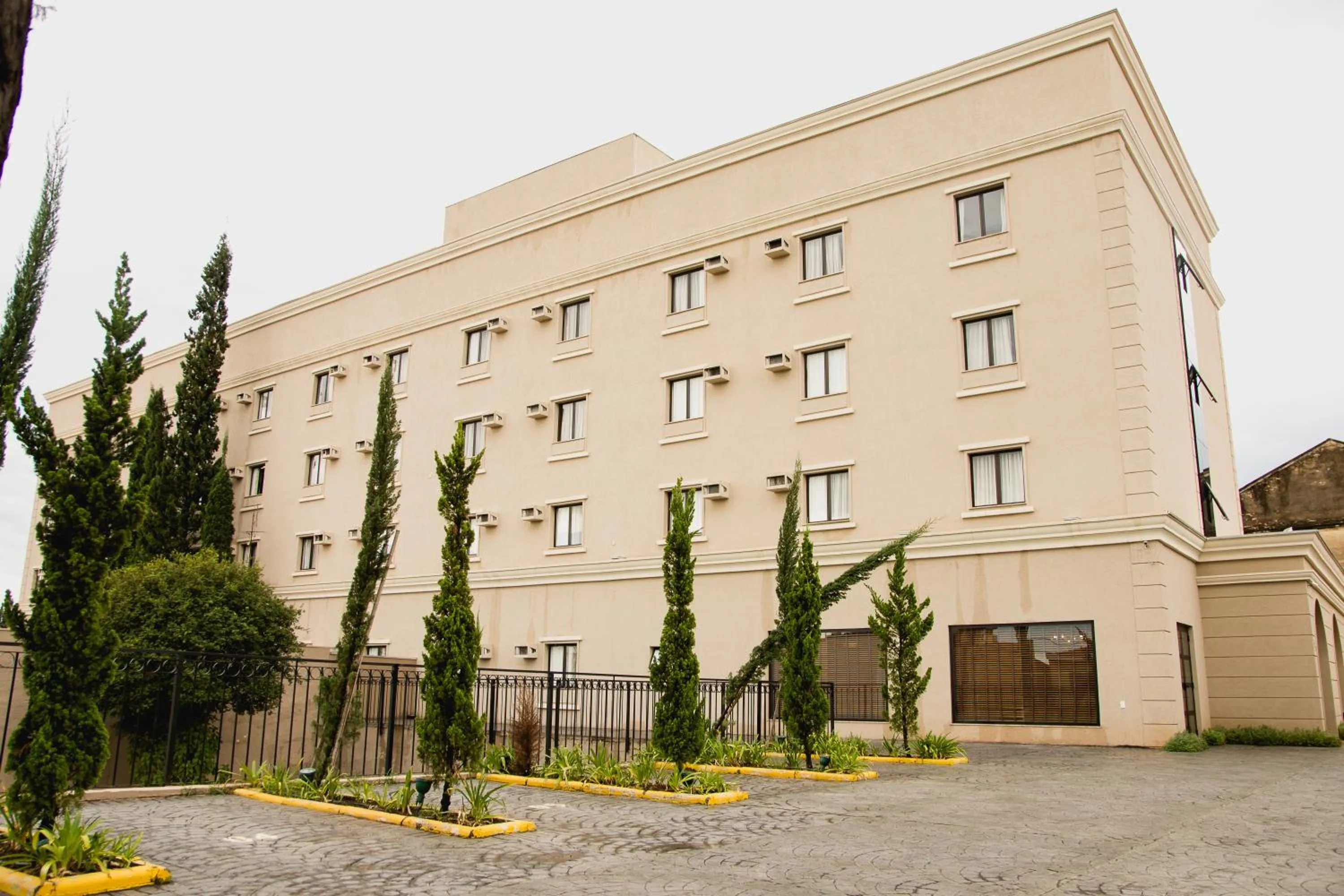 Property building in Class Hotel Rio Claro