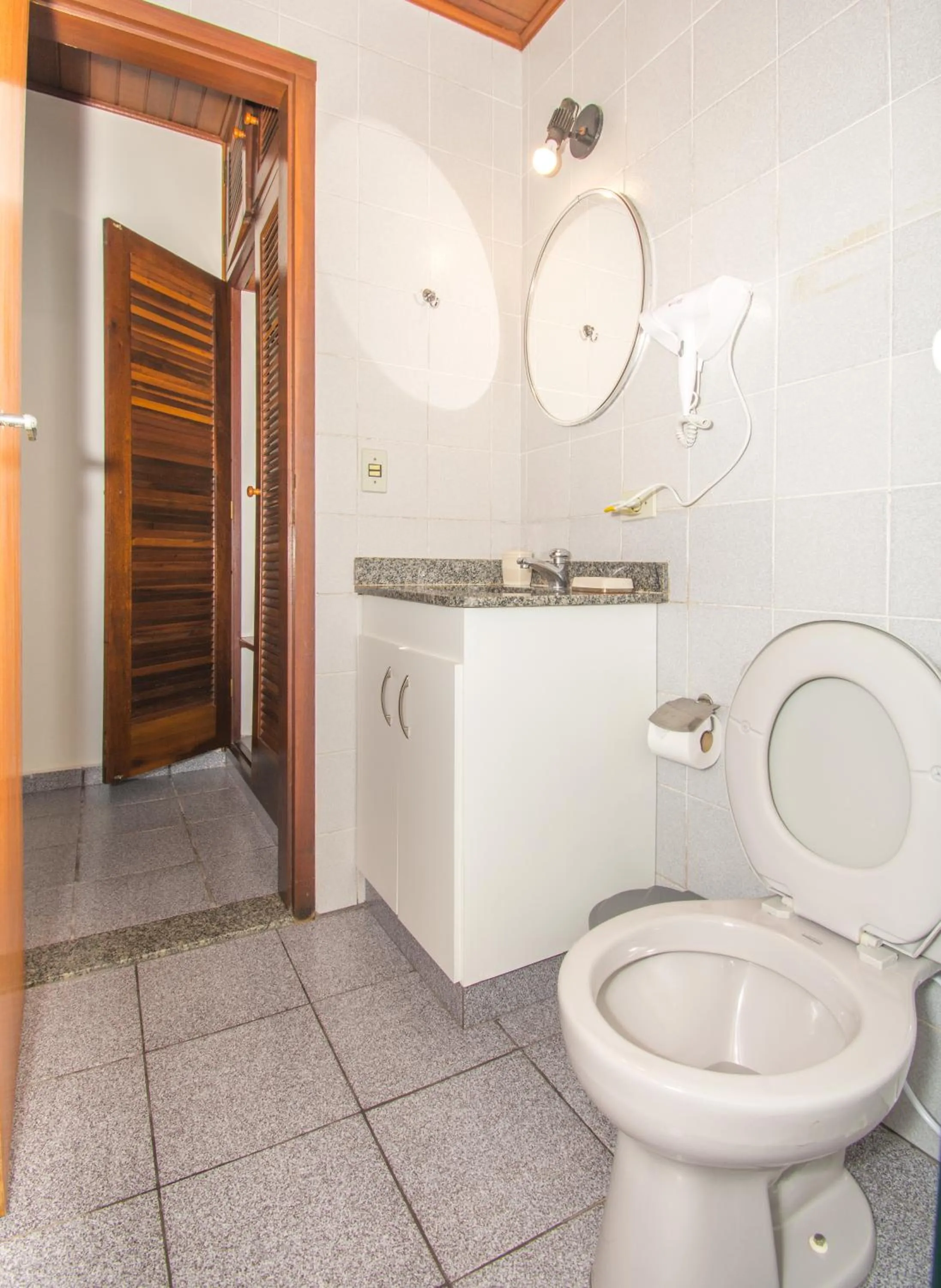 Toilet in Pousada Casuarina Geribá