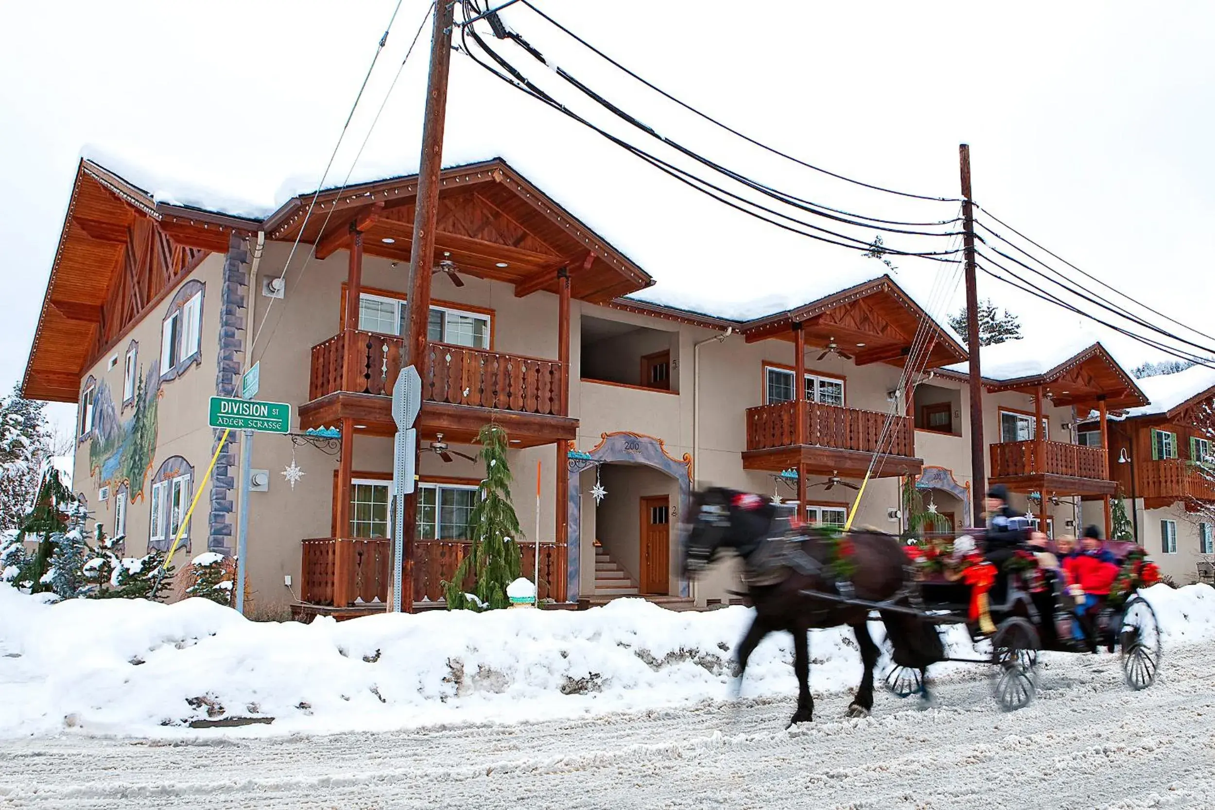 Luxury Condo in Leavenworth - Walk to Everything Luxury Condo in Leavenworth - Walk to Everything