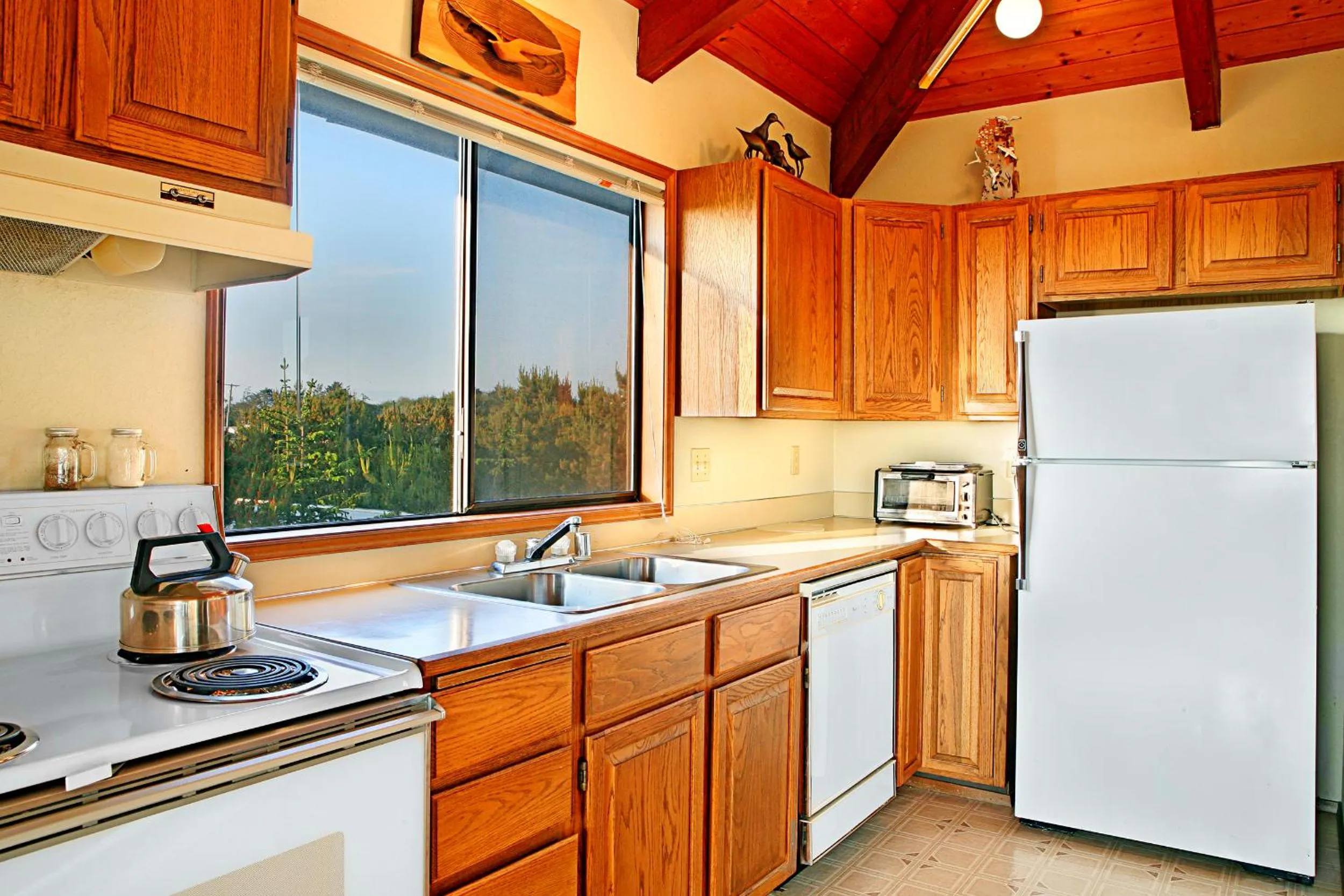 Haven Hideaway - Ocean Views from Every Room