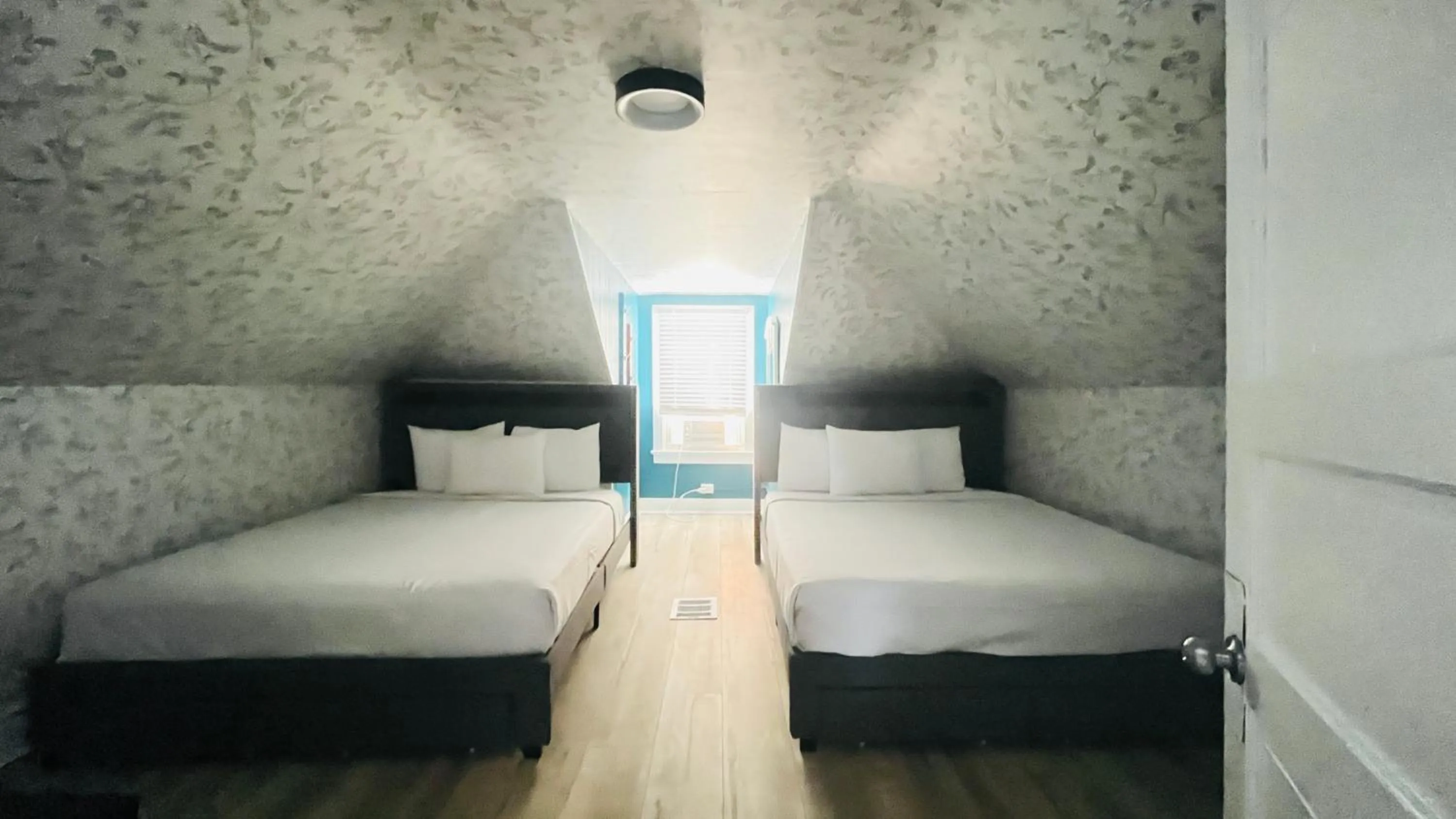 Bed in The Vibes Hotel, Trademark Collection by Wyndham