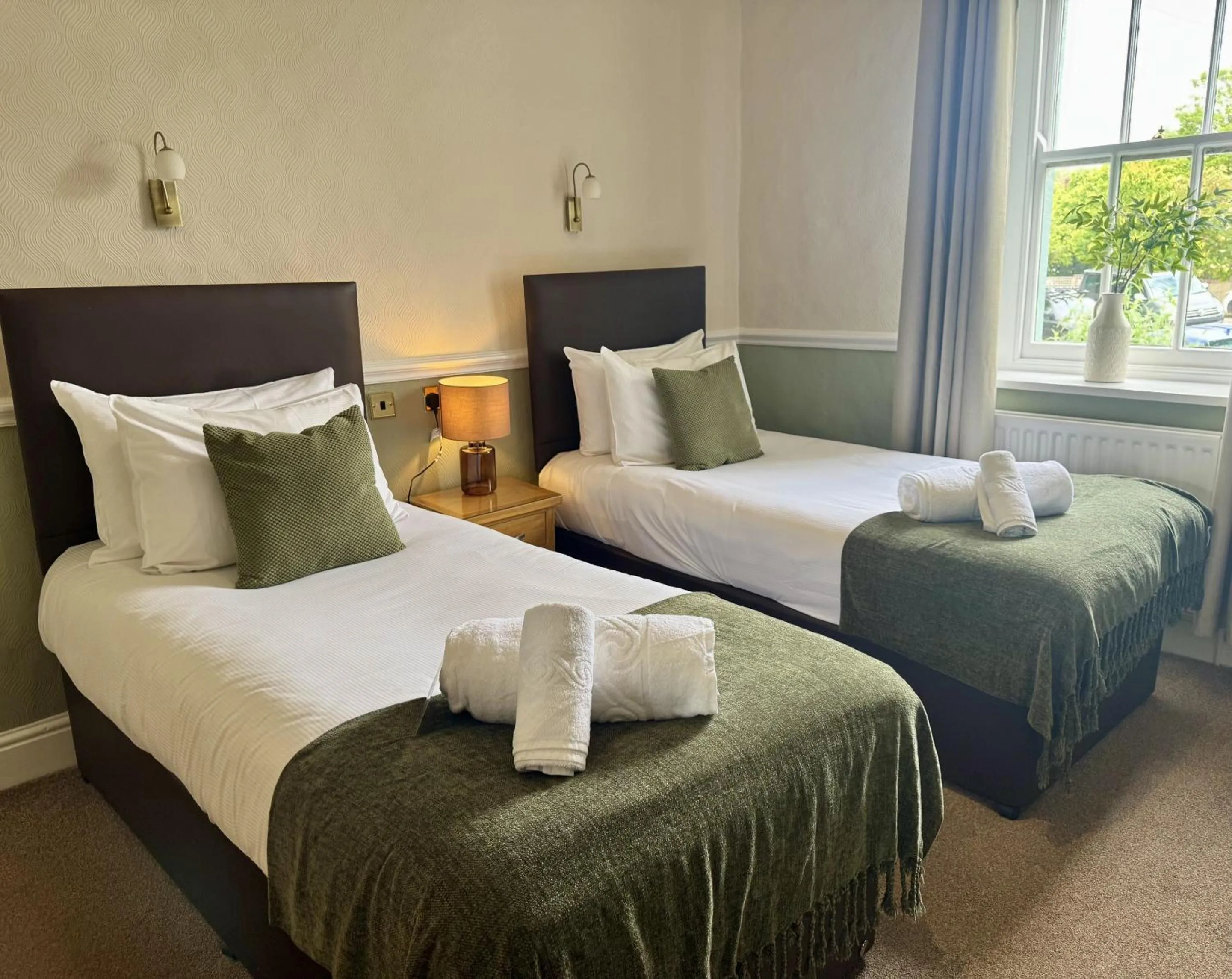 Bedroom, Bed in The Manor