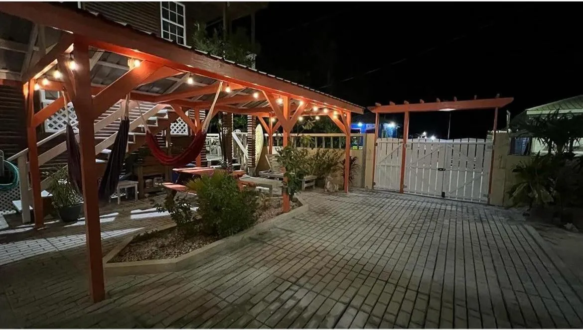 Blue Wave Guest House