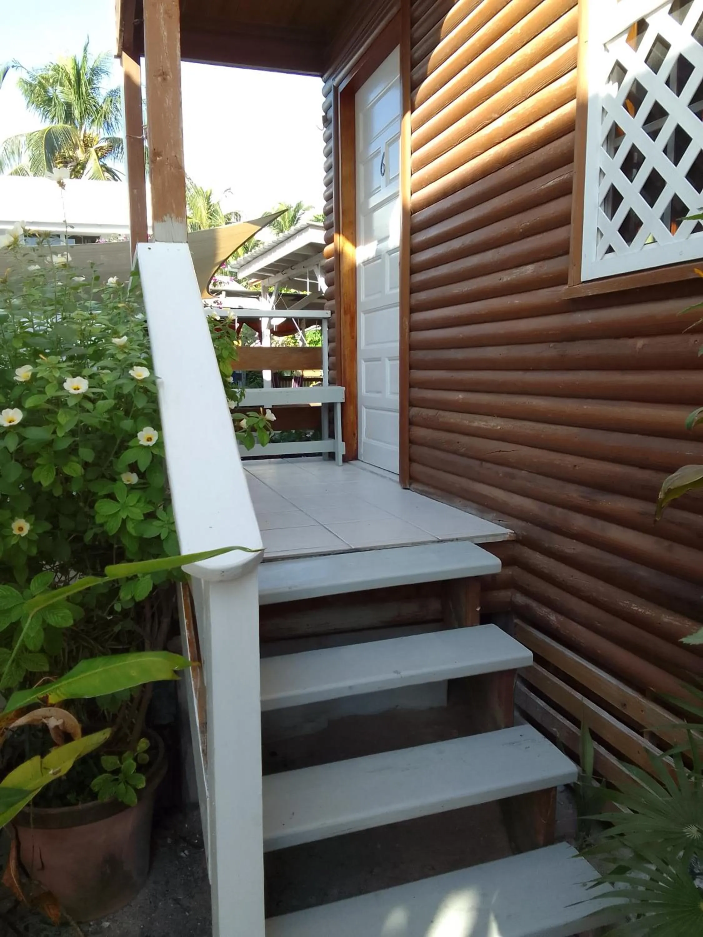 Blue Wave Guest House