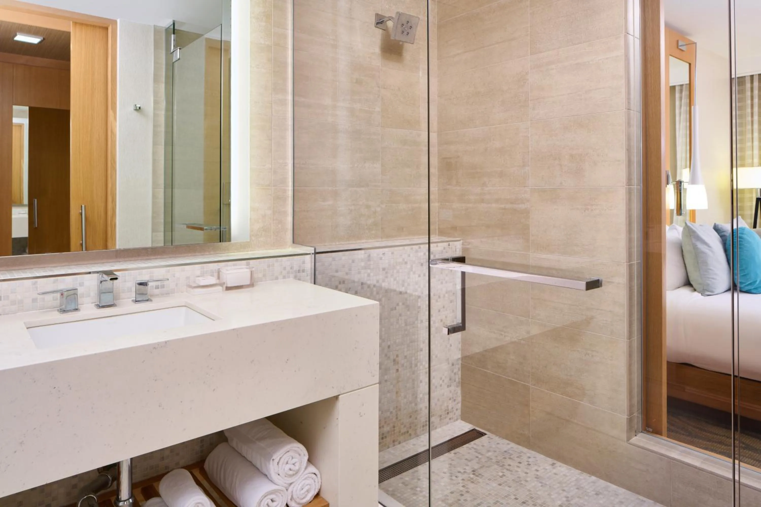 Bathroom, Bed in Paséa Hotel & Spa