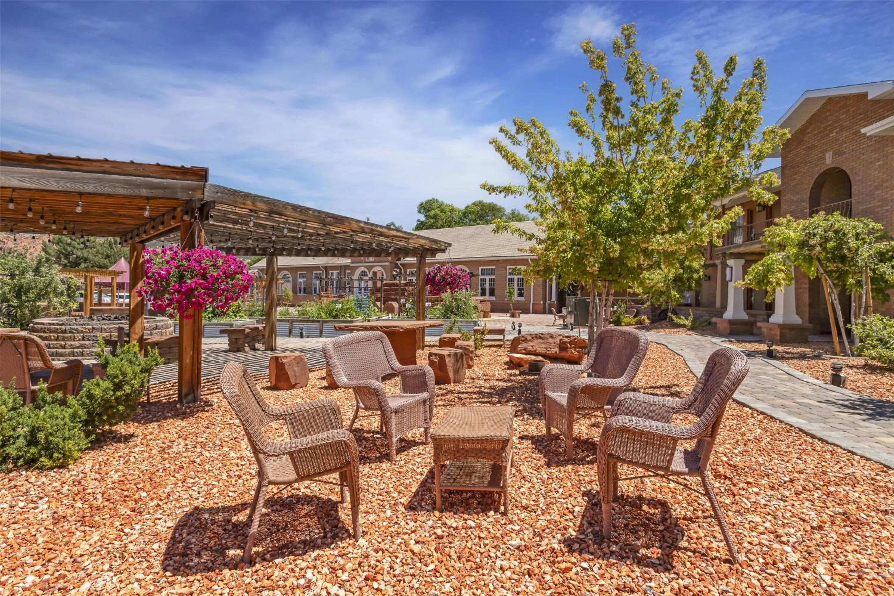 Property building in Best Western Plus Cedar City