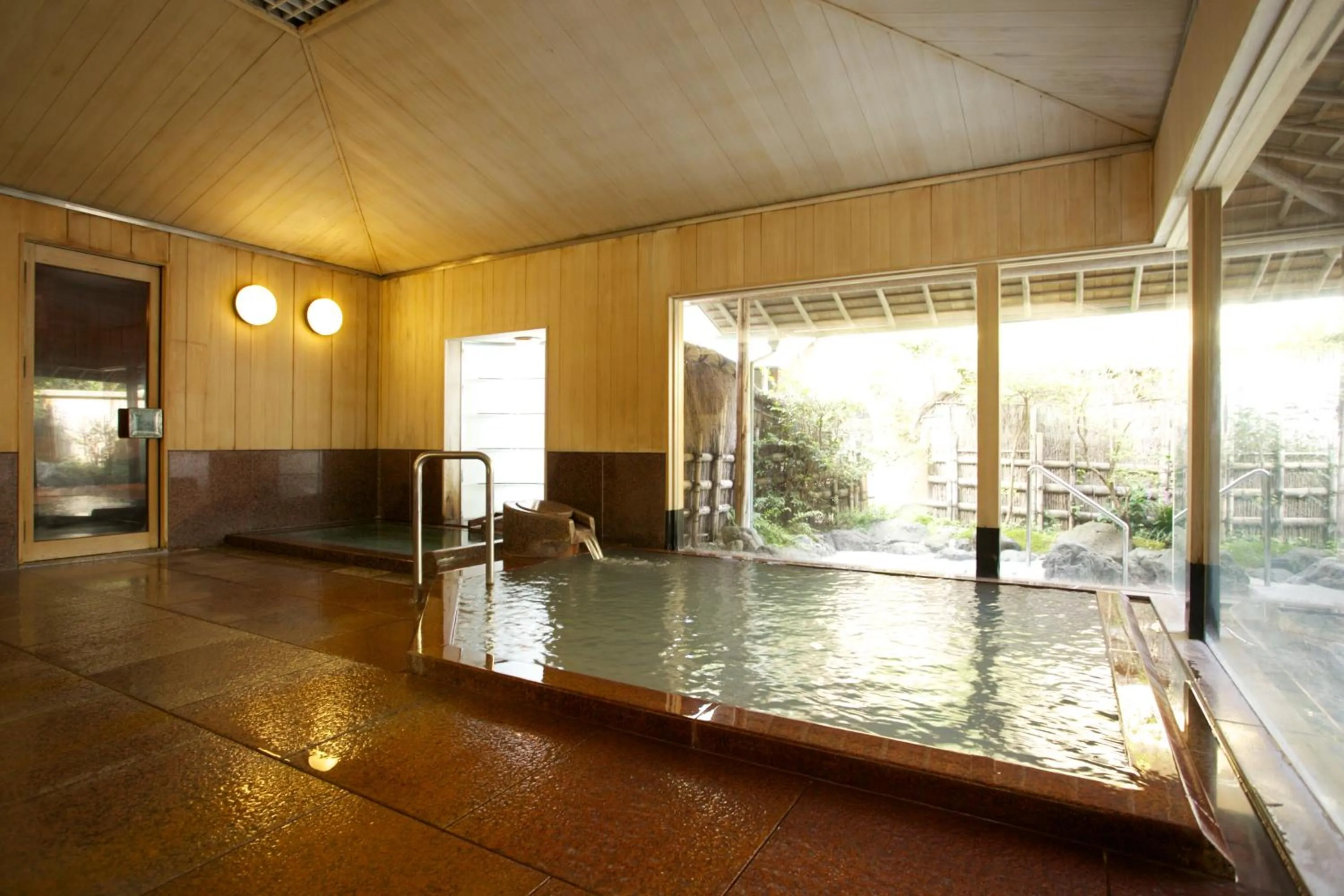 Sauna in UNZEN HANZUIRYO by Onko Chishin