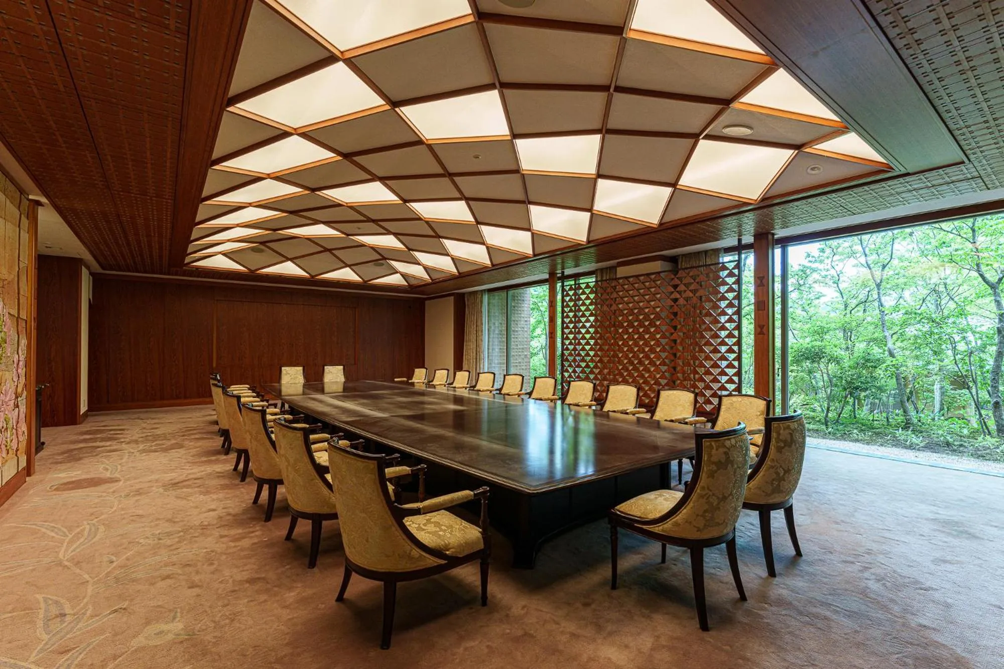 Business facilities in UNZEN HANZUIRYO by Onko Chishin