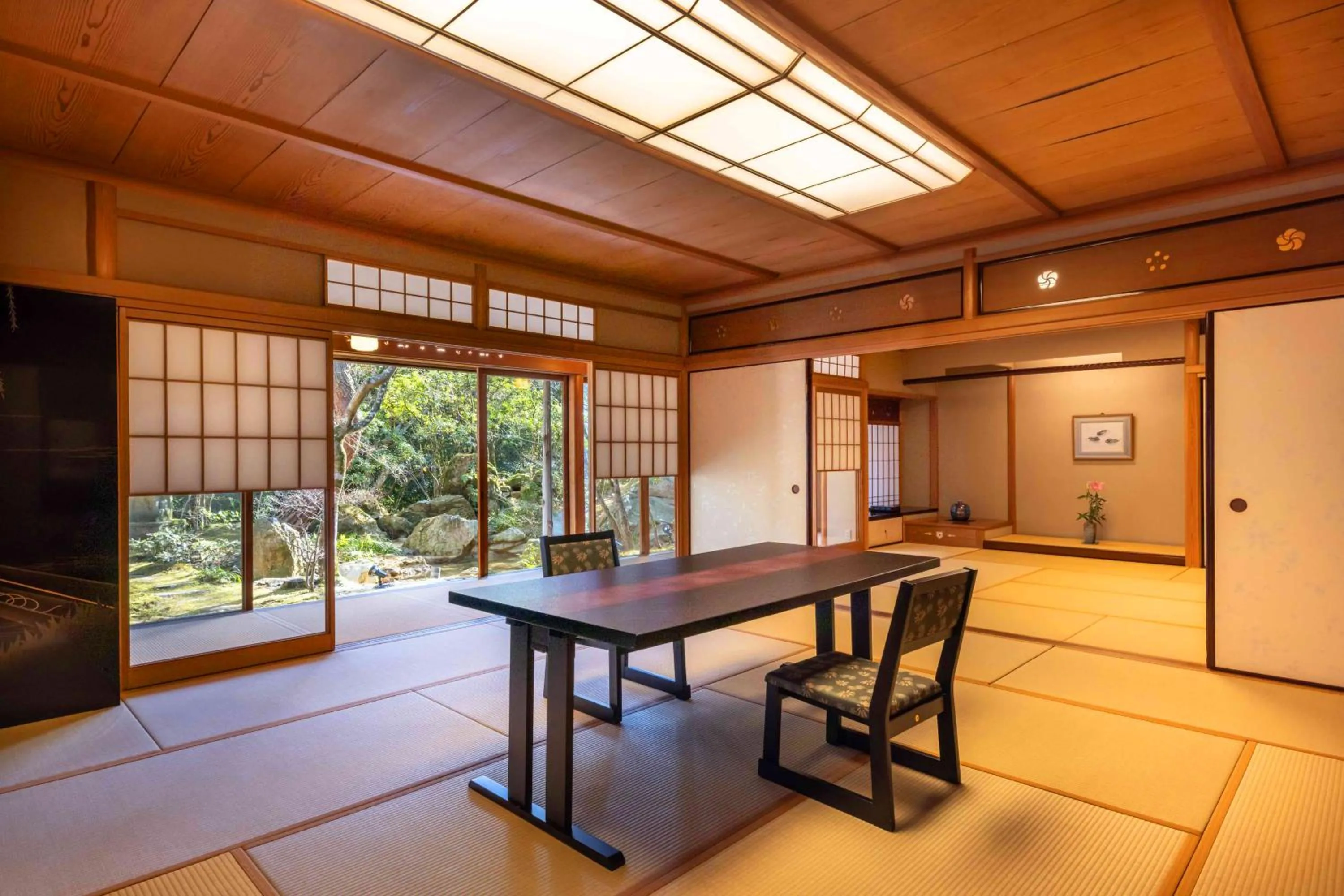 Food in UNZEN HANZUIRYO by Onko Chishin