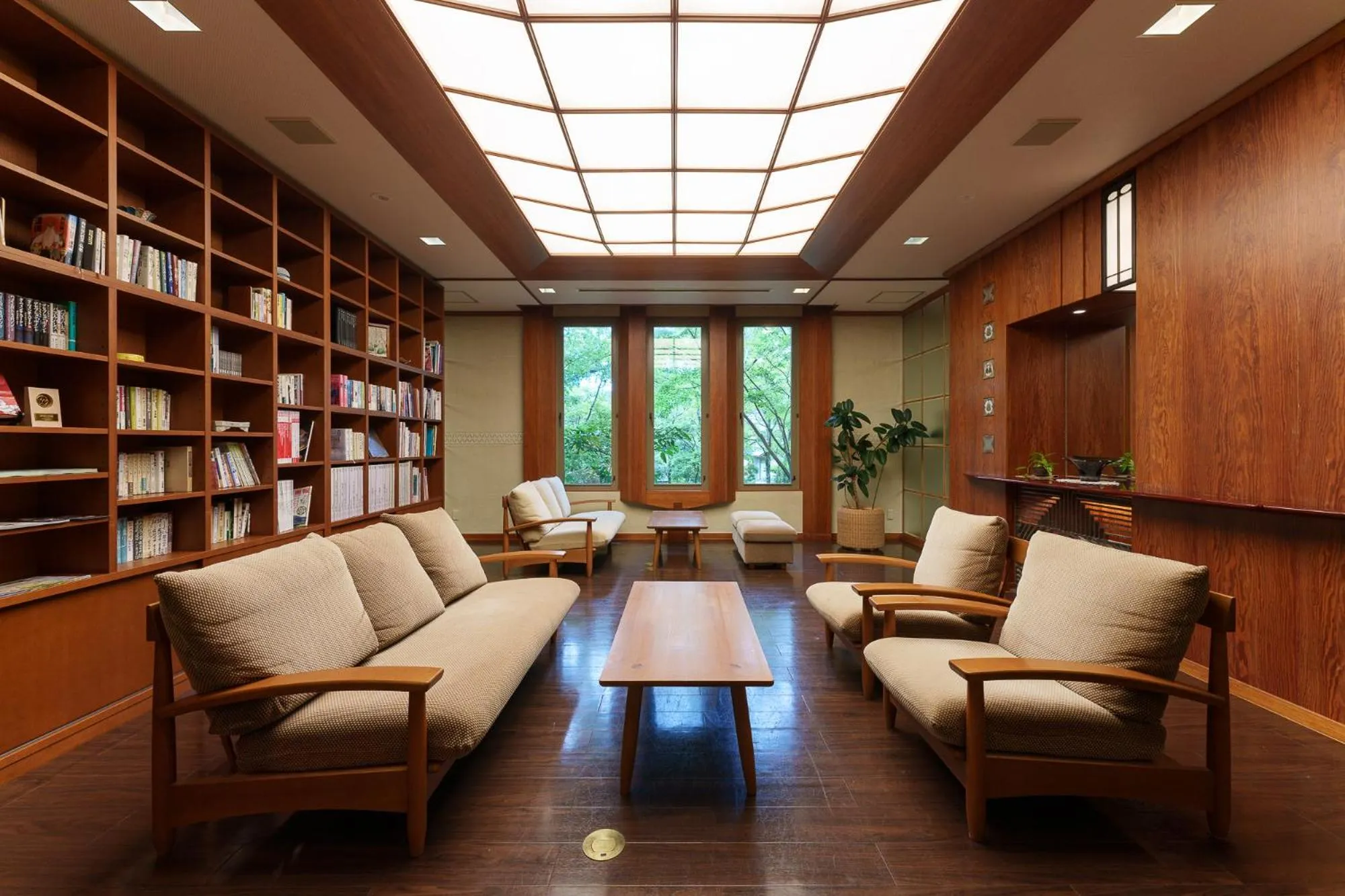 Library in UNZEN HANZUIRYO by Onko Chishin