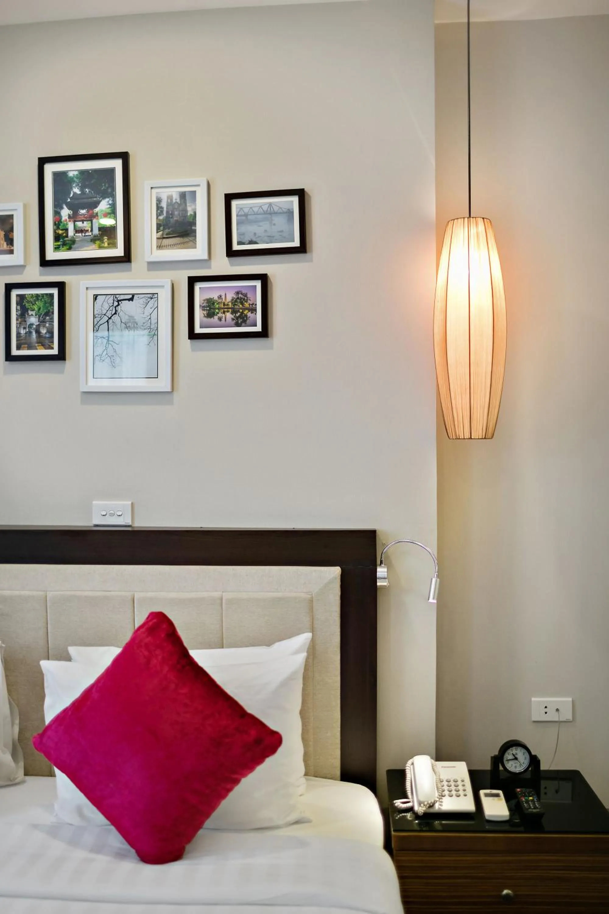 Photo of the whole room, Bed in Golden Moon Suite Hotel & Travel