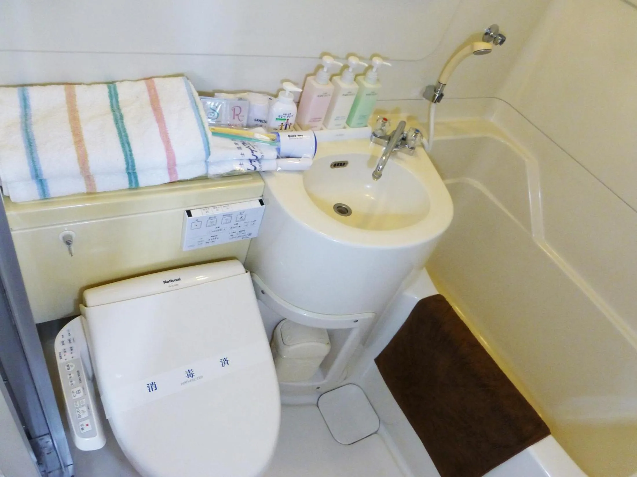 Photo of the whole room in Kawaguchiko Lakeside Hotel