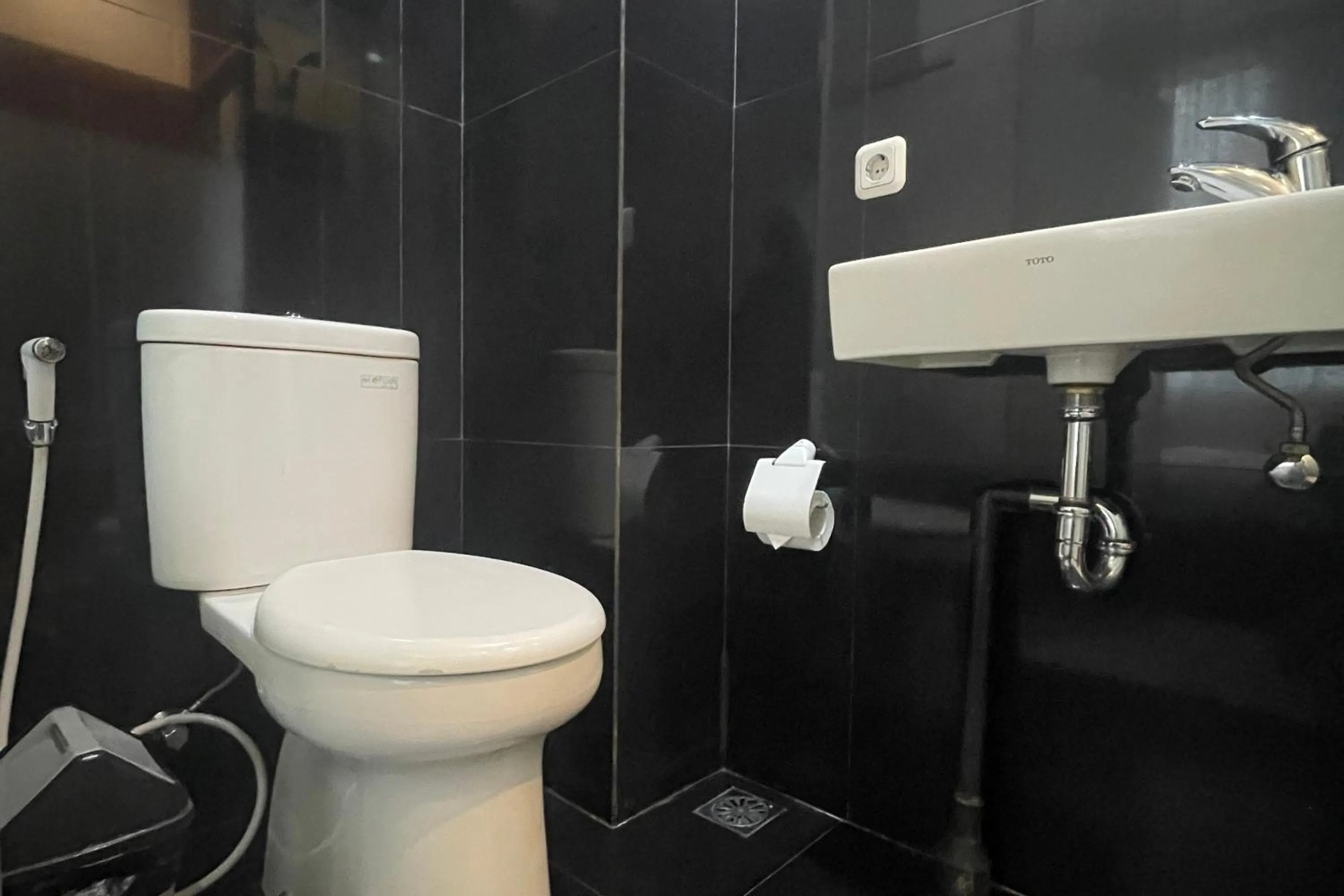 RedDoorz Plus near Parahyangan University