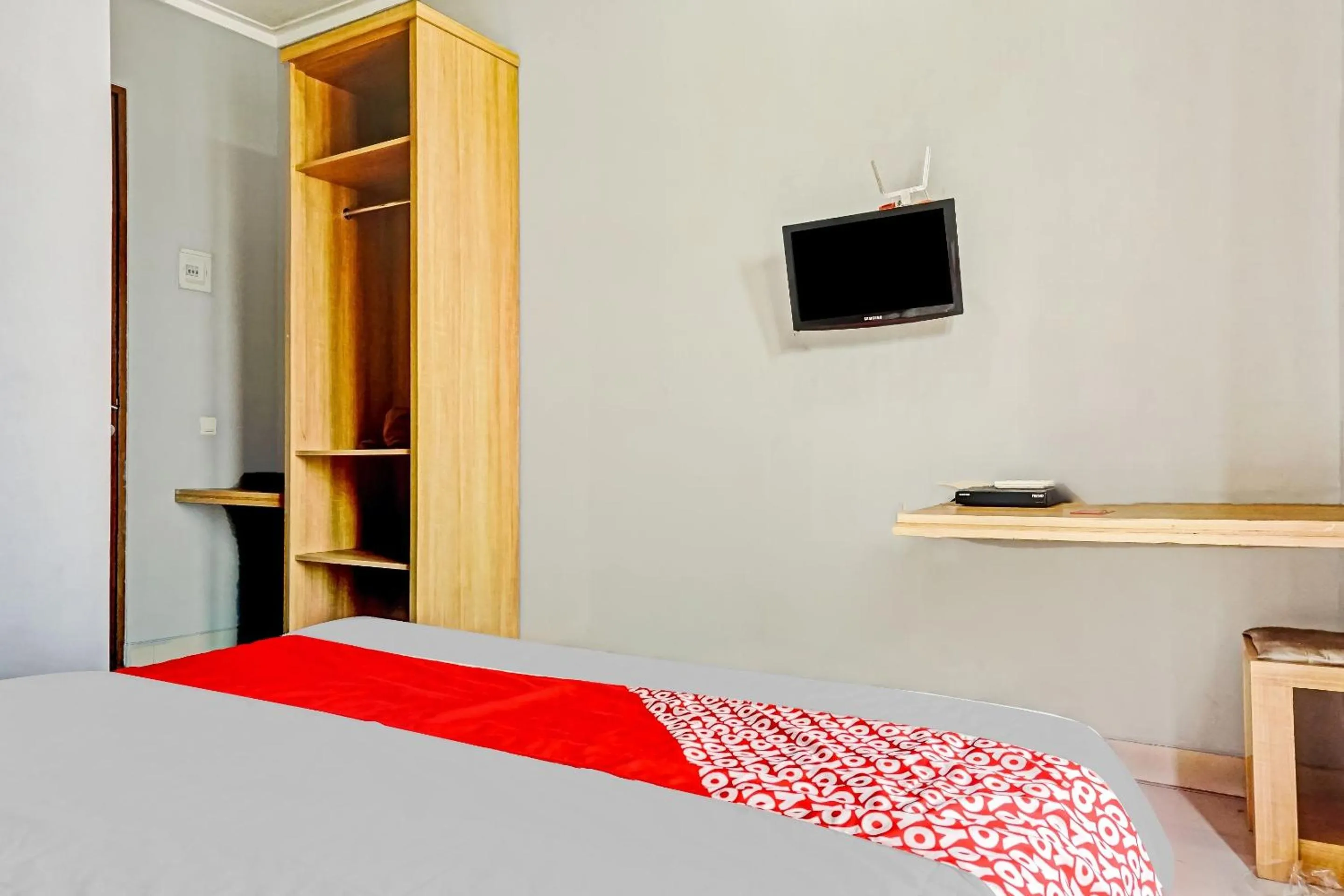 Bedroom in OYO 90738 Griya Dara Near Swimming Pool Essence Dharmawangsa JAKARTA