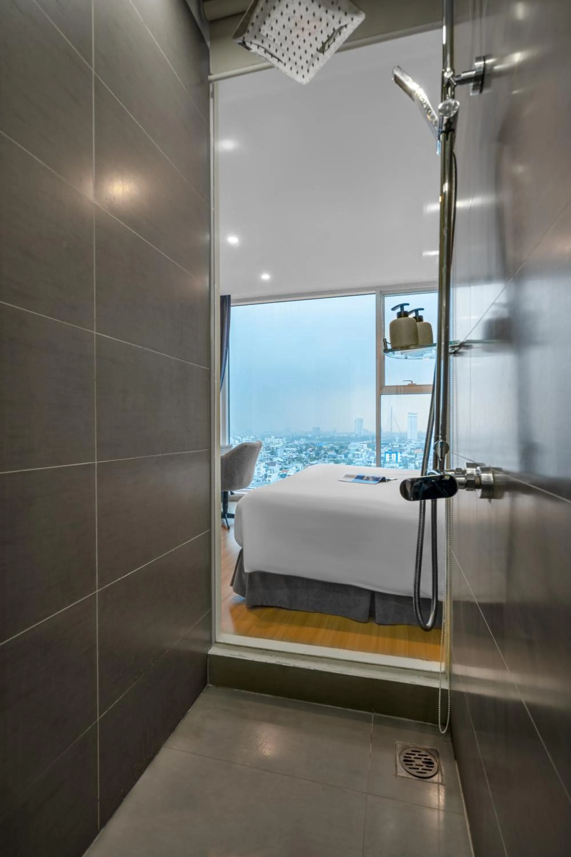 Bathroom, Bed in Royal Lotus Hotel Danang