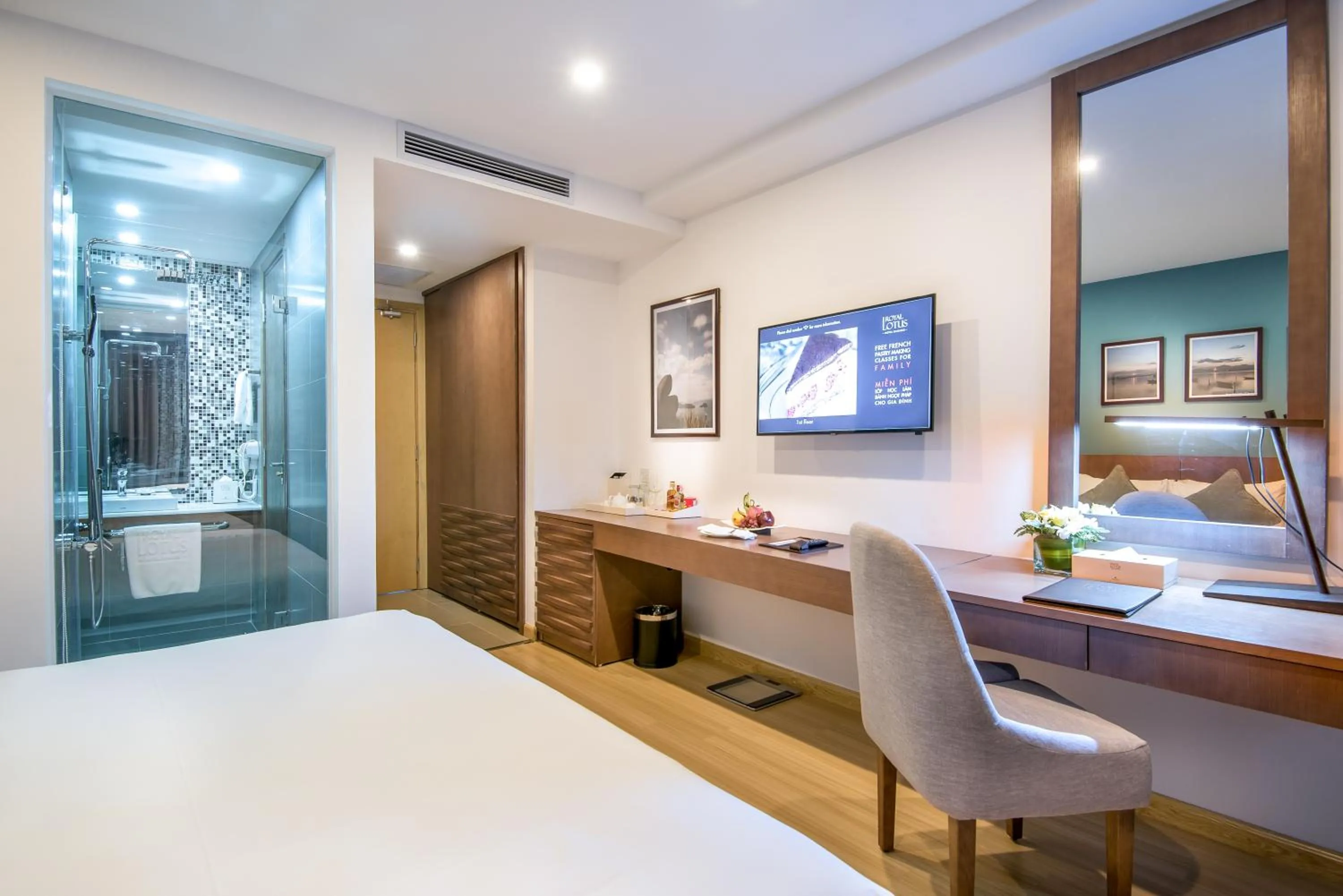 Bathroom, Bed in Royal Lotus Hotel Danang