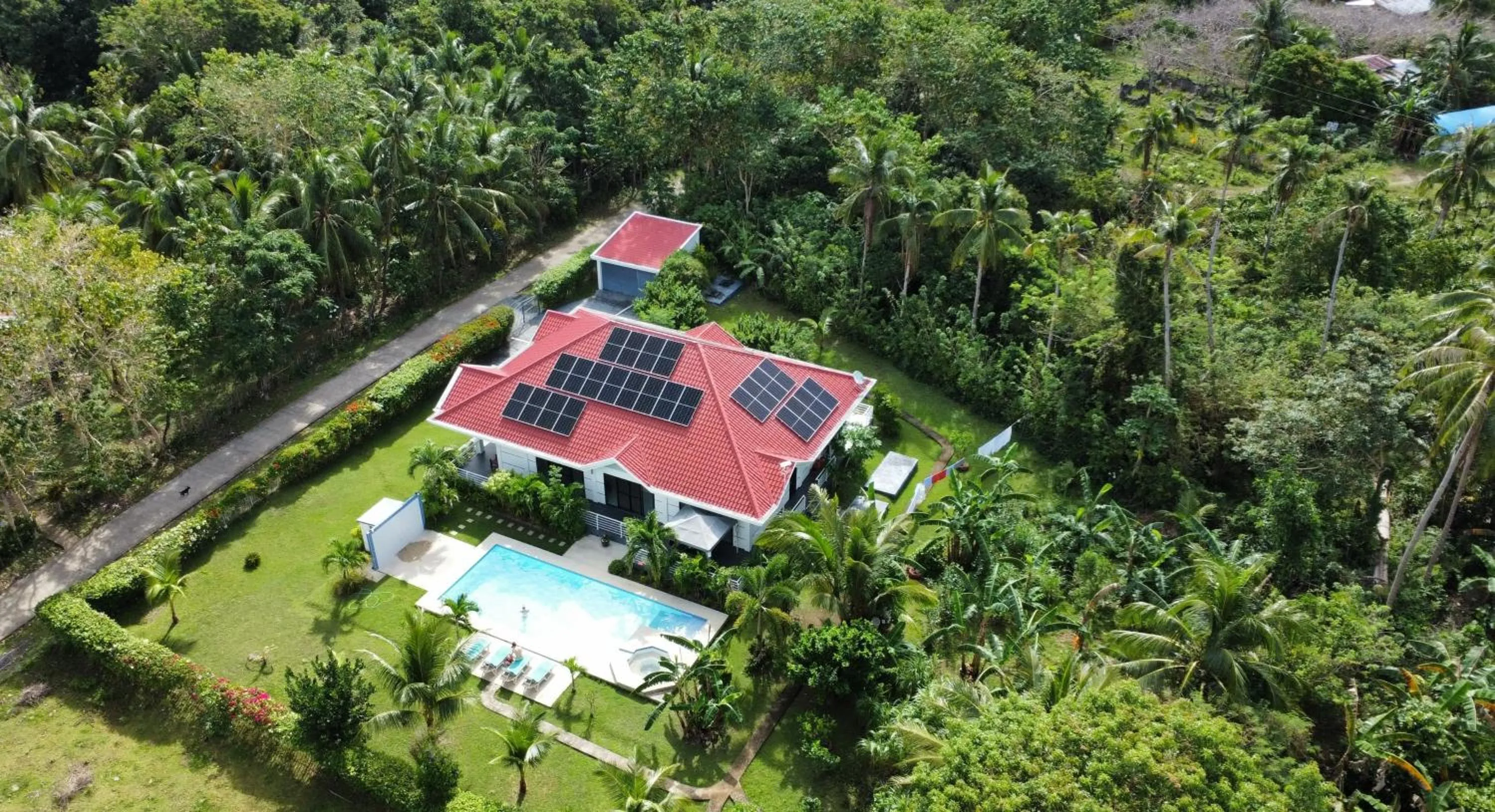 Property building in Bohol White House Bed & Breakfast