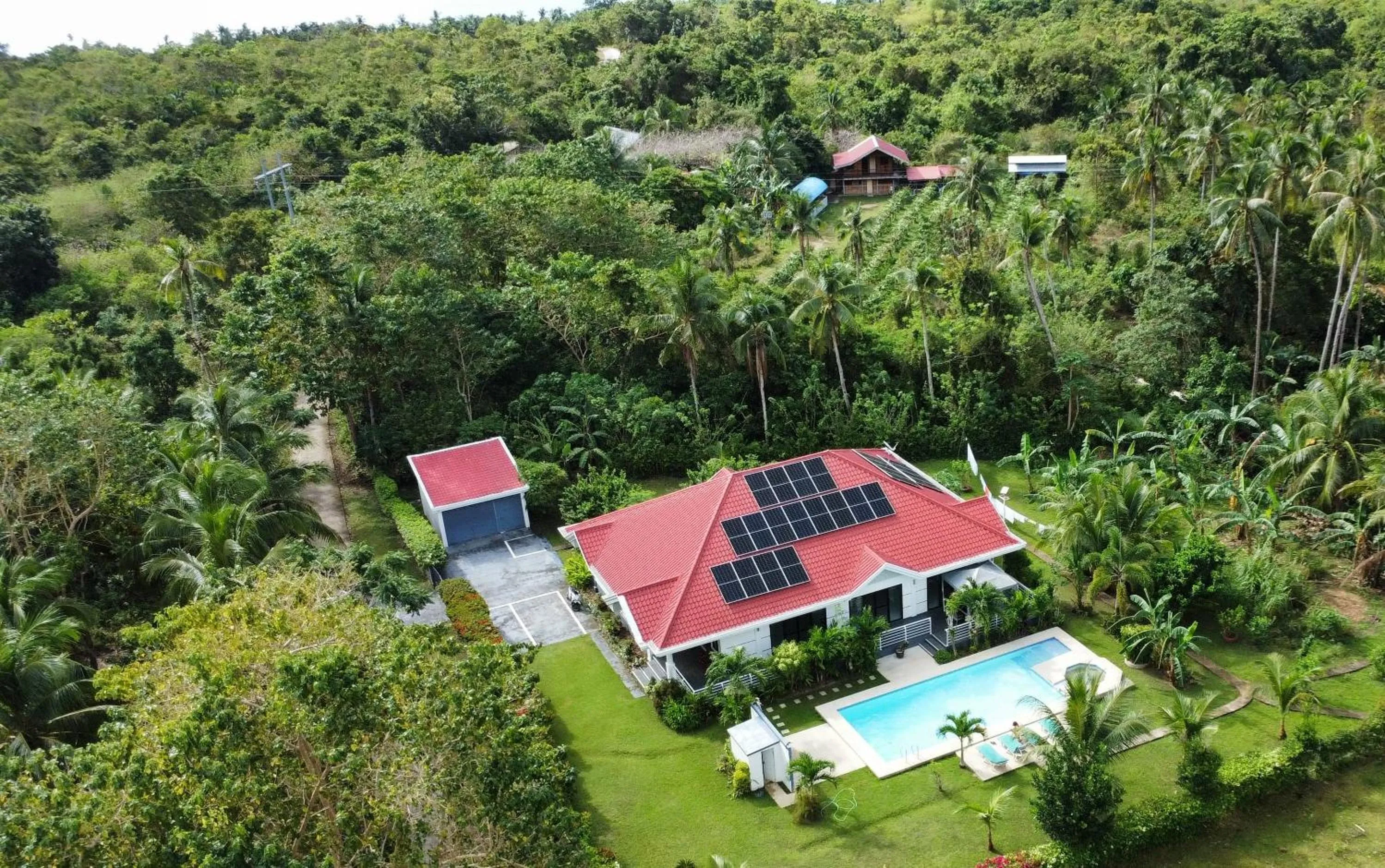 Property building in Bohol White House Bed & Breakfast
