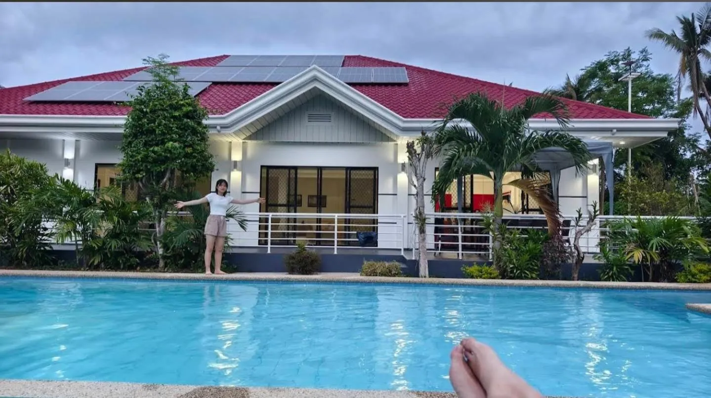 Property building in Bohol White House Bed & Breakfast