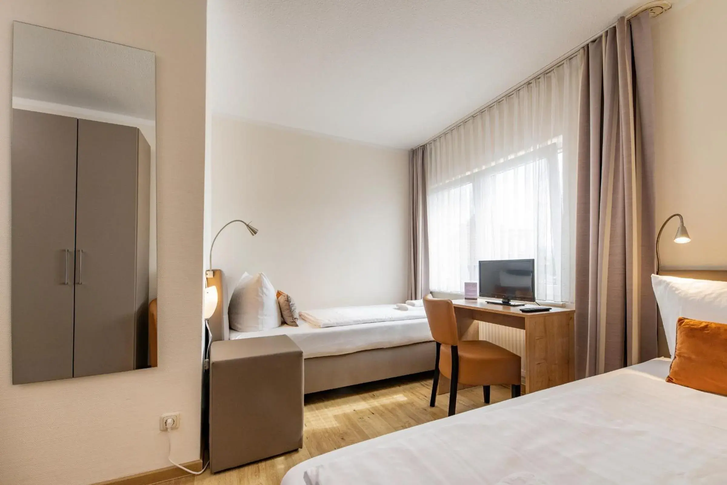 Standard Twin Room - single occupancy in Hotel Bamberger Hof, garni Standard Twin Room - single occupancy in Hotel Bamberger Hof, garni
