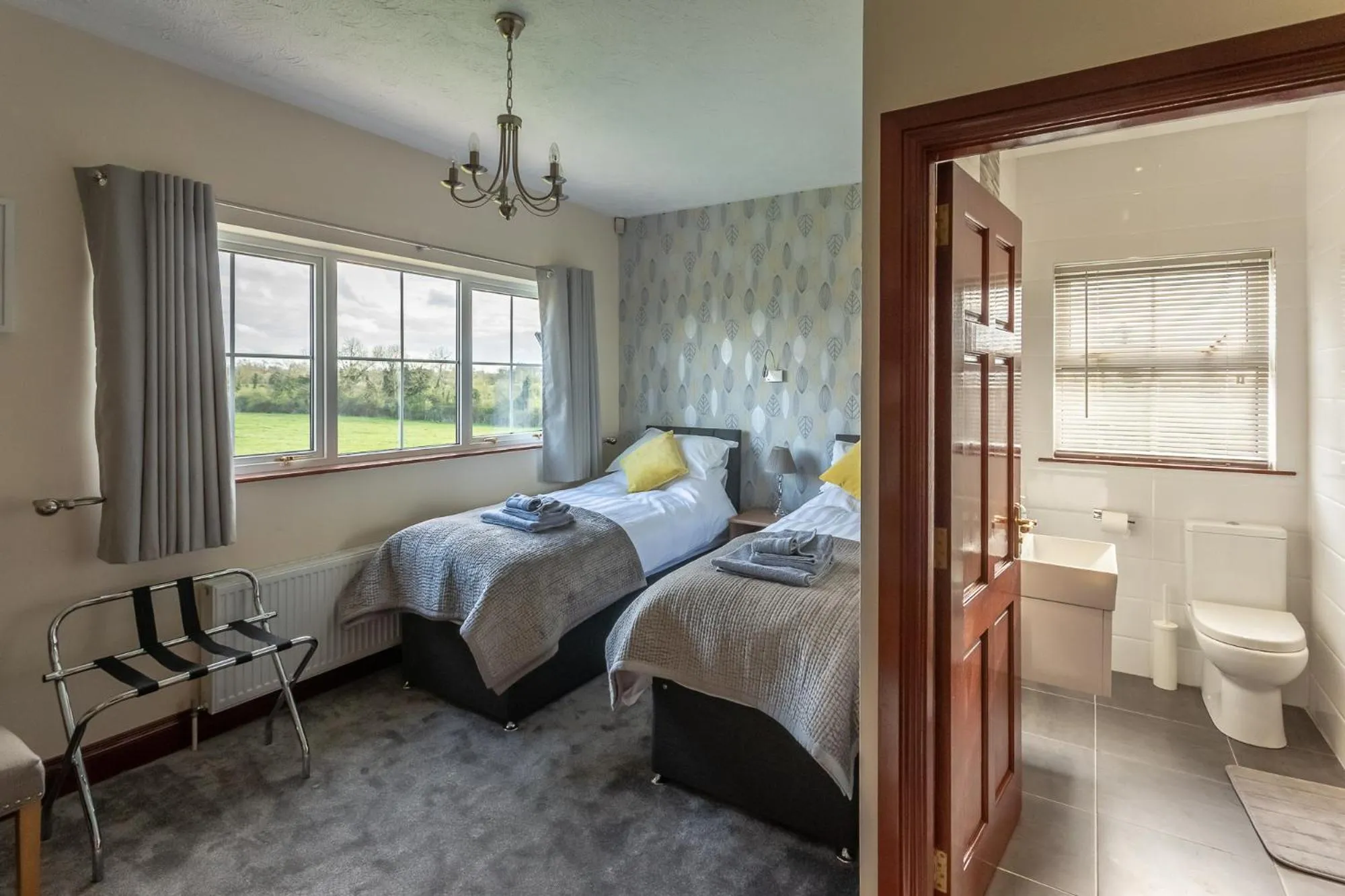 Bed in Glendaloch B&B